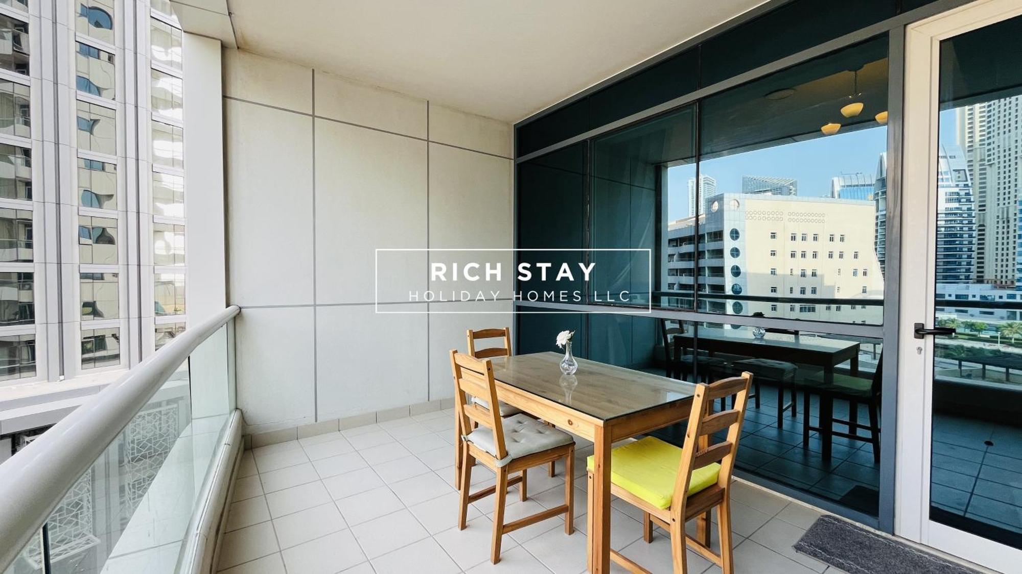 Marina Canal View 2,5 Bedrooms Dubai