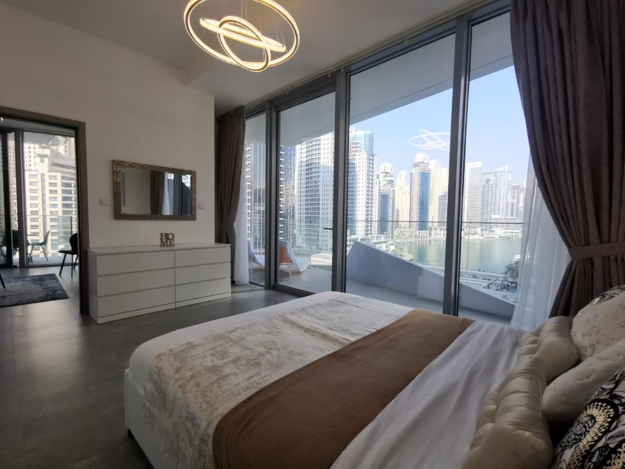 Vacay Lettings - Waterfront Luxury With Full Marina View Appartement Dubaï