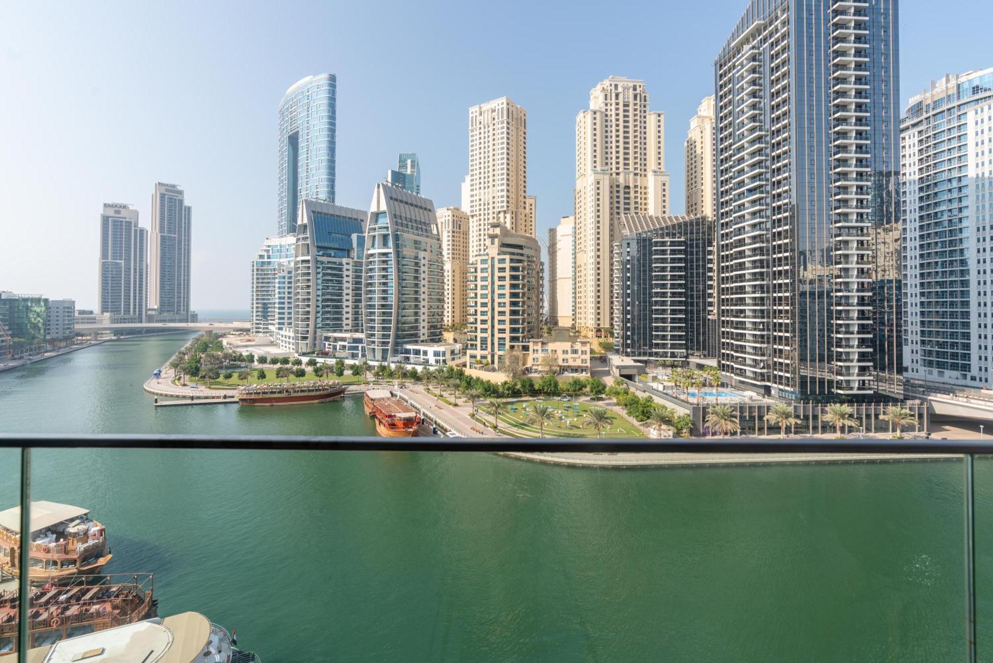 Vacay Lettings - Waterfront Luxury With Full Marina View Appartement *