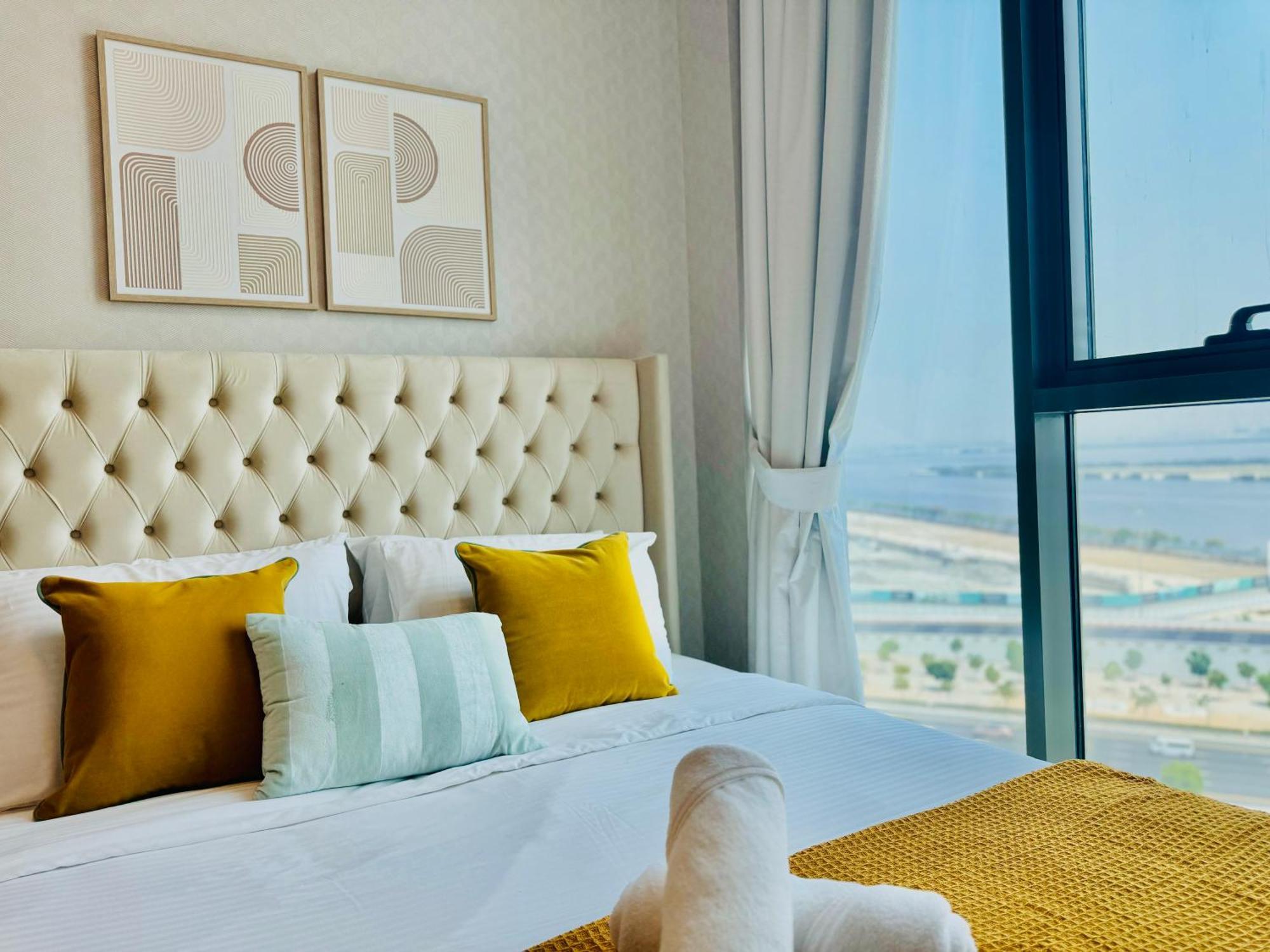 Apartemen Venduras - Skyline View Farhad Azizi Al Jaddaf Dubai