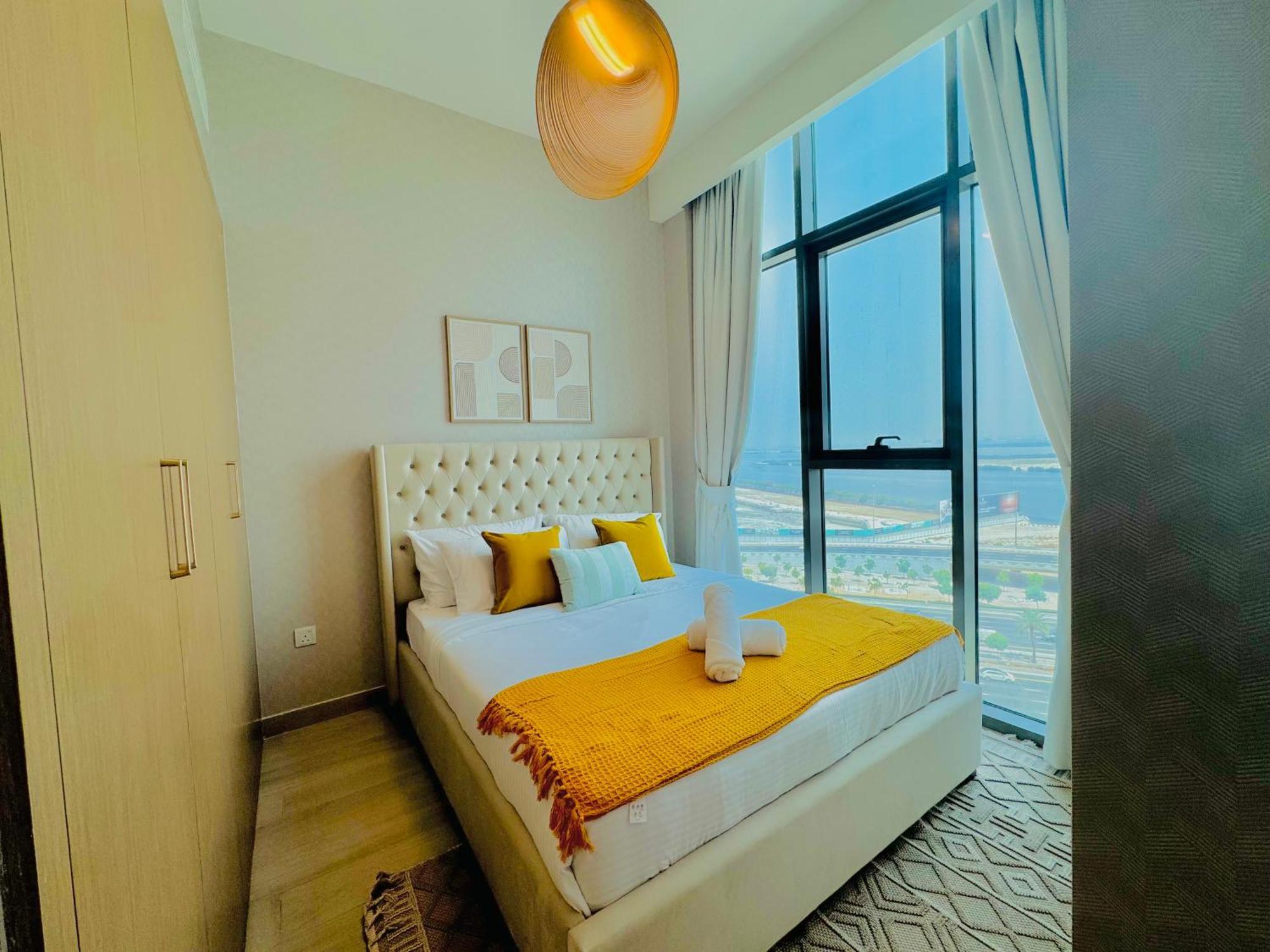 Apartemen Venduras - Skyline View Farhad Azizi Al Jaddaf Dubai