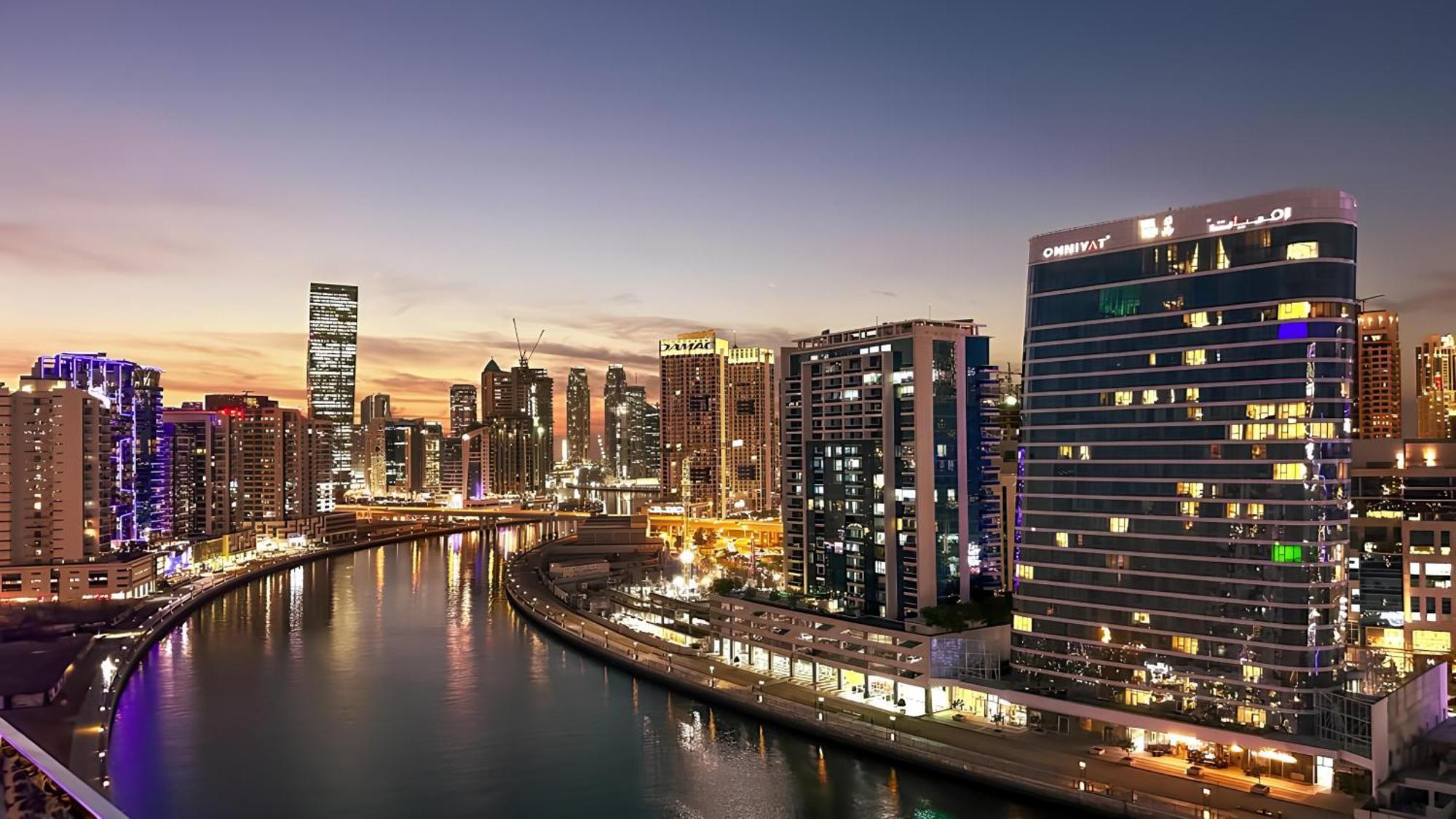 Apartment Spacious 2bdr Canal And Partial Burj Khalifa Views, Business Bay *