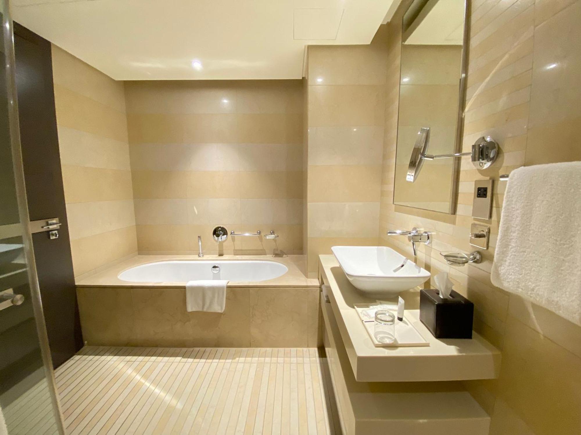 Apartamento Svizona Designer Spacious Studio, Hyatt Regency Creek Heights Residences Dubái
