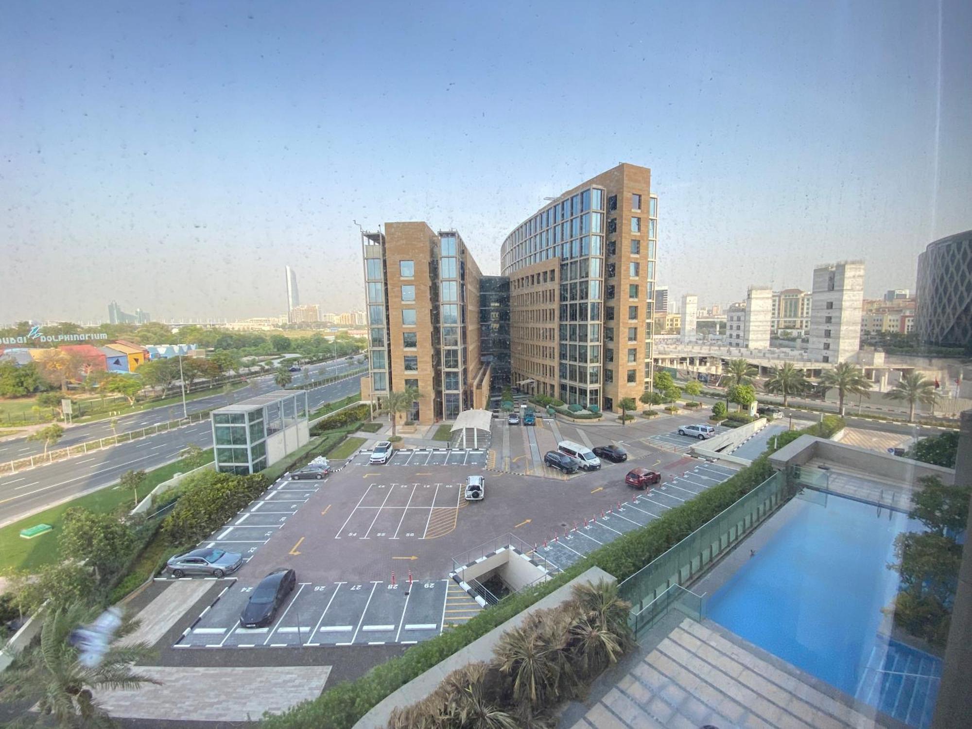 Apartamento Svizona Designer Spacious Studio, Hyatt Regency Creek Heights Residences Dubái
