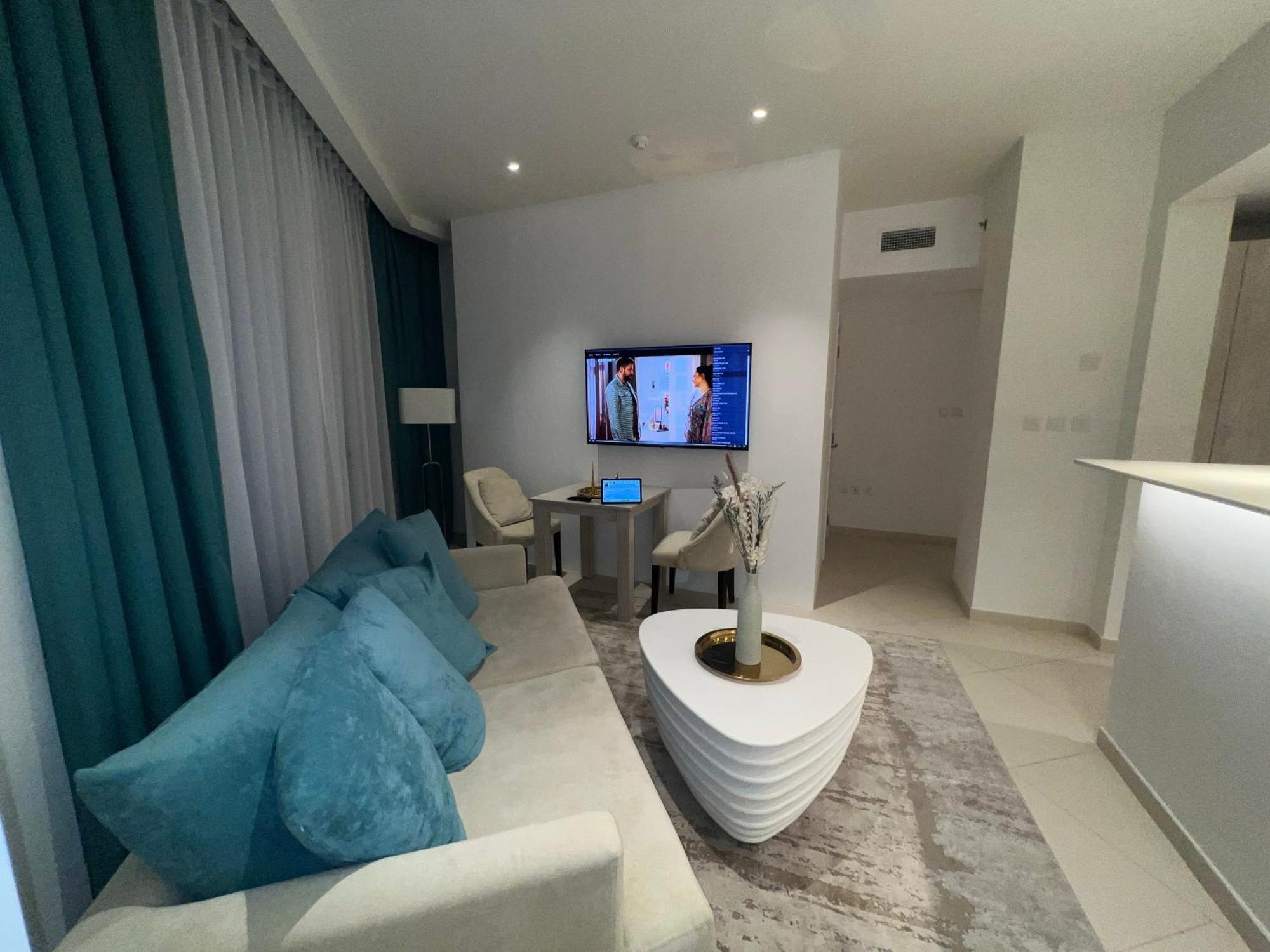 Sevenpalm 2br Seaview Rooftoppool Privbeach Appartamento Dubai