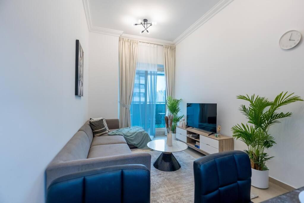 Appartement Unit In Marina