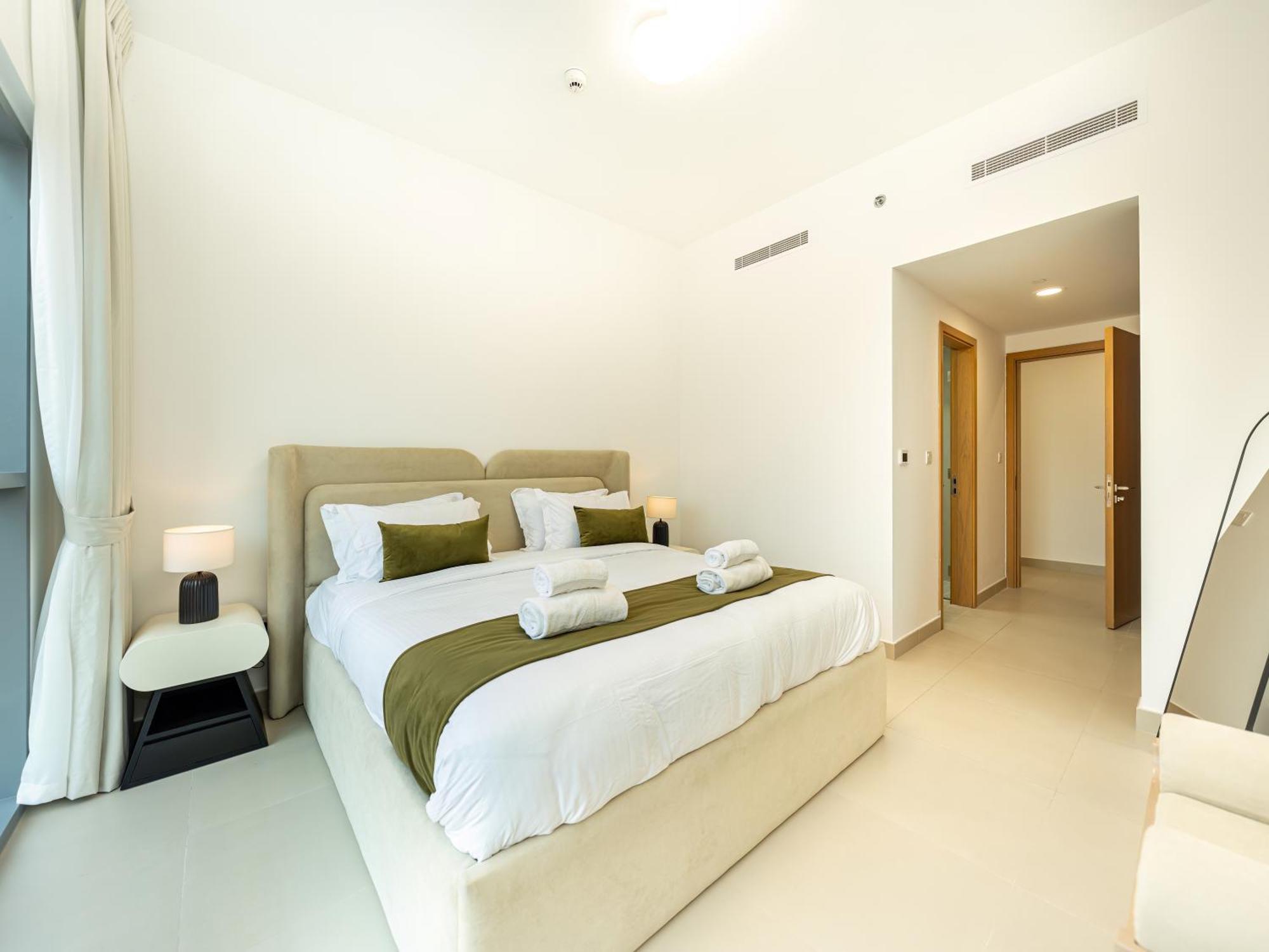 Luxury 2br With Burj View, Very Close To Mall Сasa de vacaciones