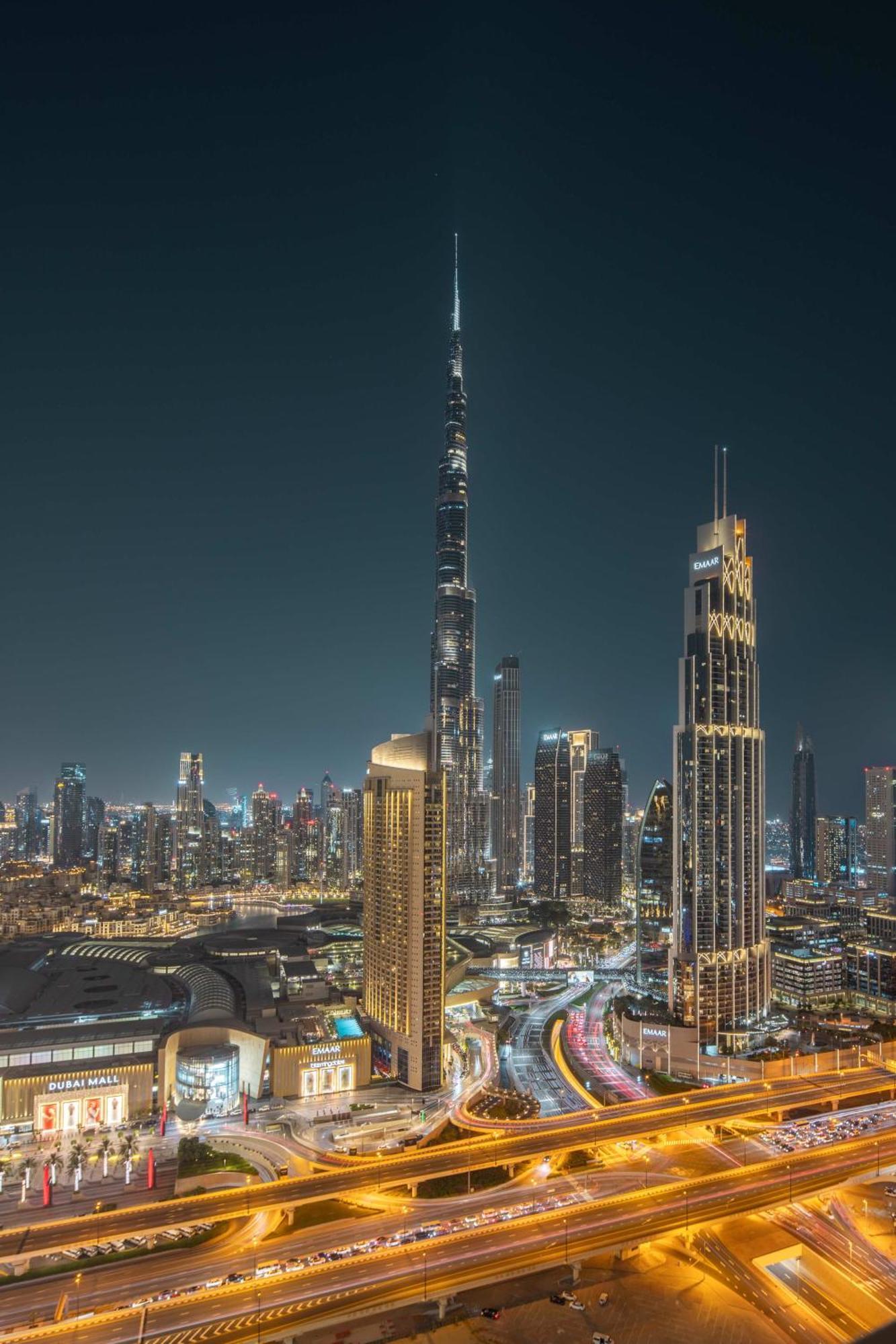 Frank Porter - Downtown Views Ii Tower 1 Dubaï