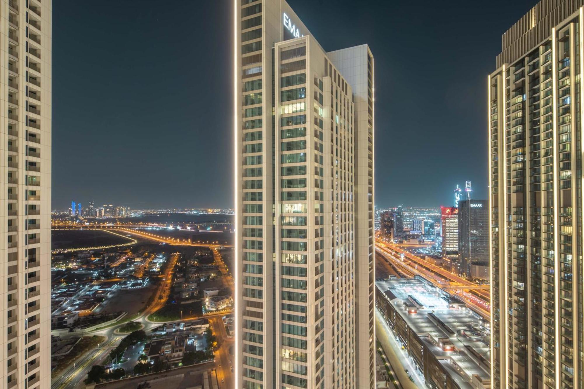 Frank Porter - Downtown Views Ii Tower 1