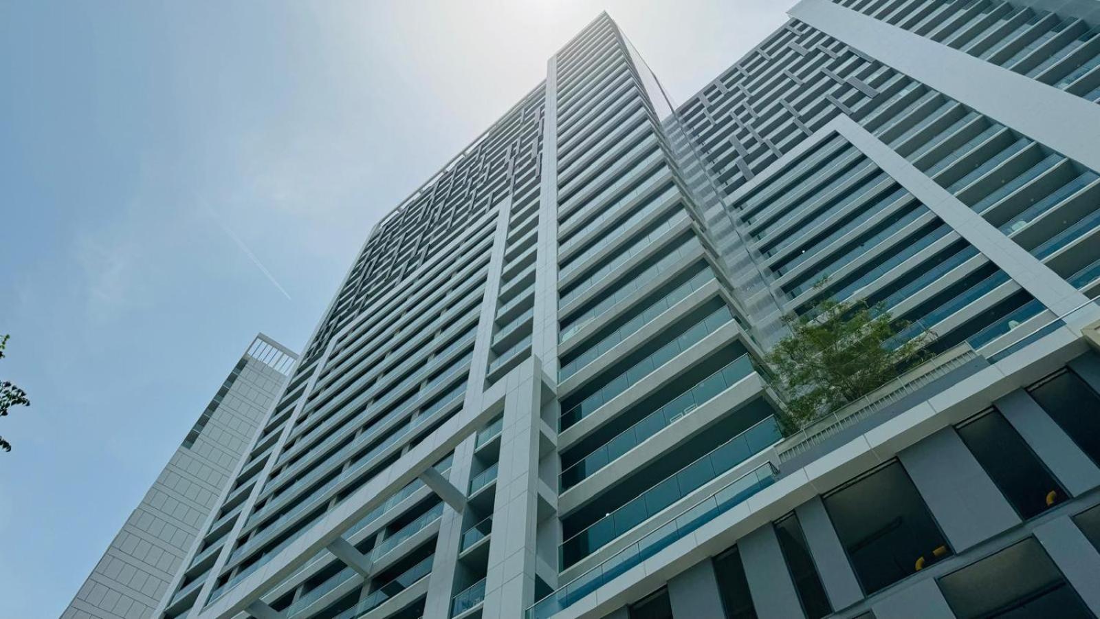 Apartamento Beautiful In Damac Reva With Balcony In A Vibrant Area Of Central Downtown Dubái