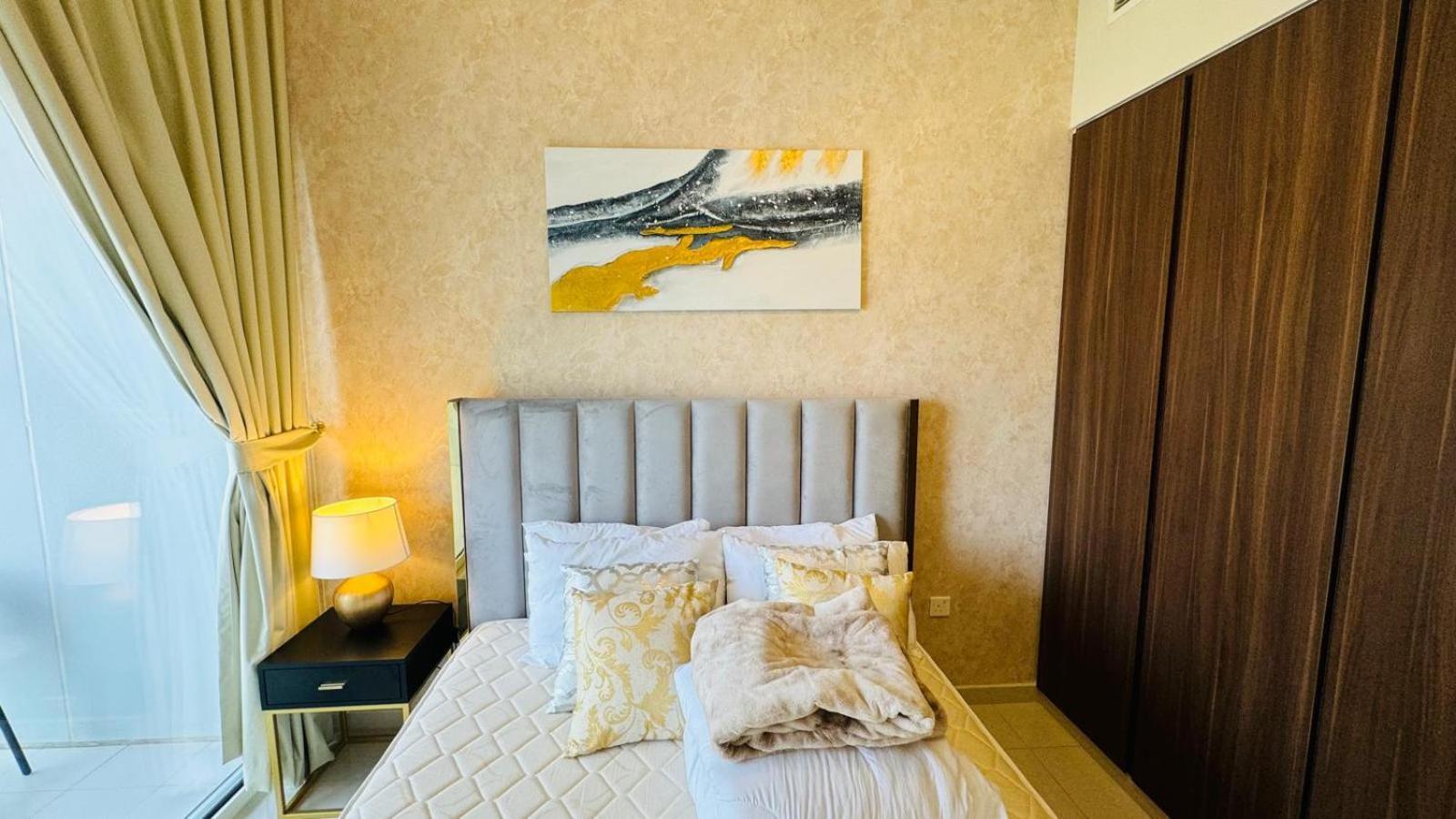 Apartamento Beautiful In Damac Reva With Balcony In A Vibrant Area Of Central Downtown Dubái