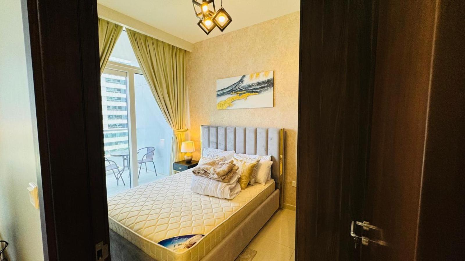 Apartamento Beautiful In Damac Reva With Balcony In A Vibrant Area Of Central Downtown Dubái