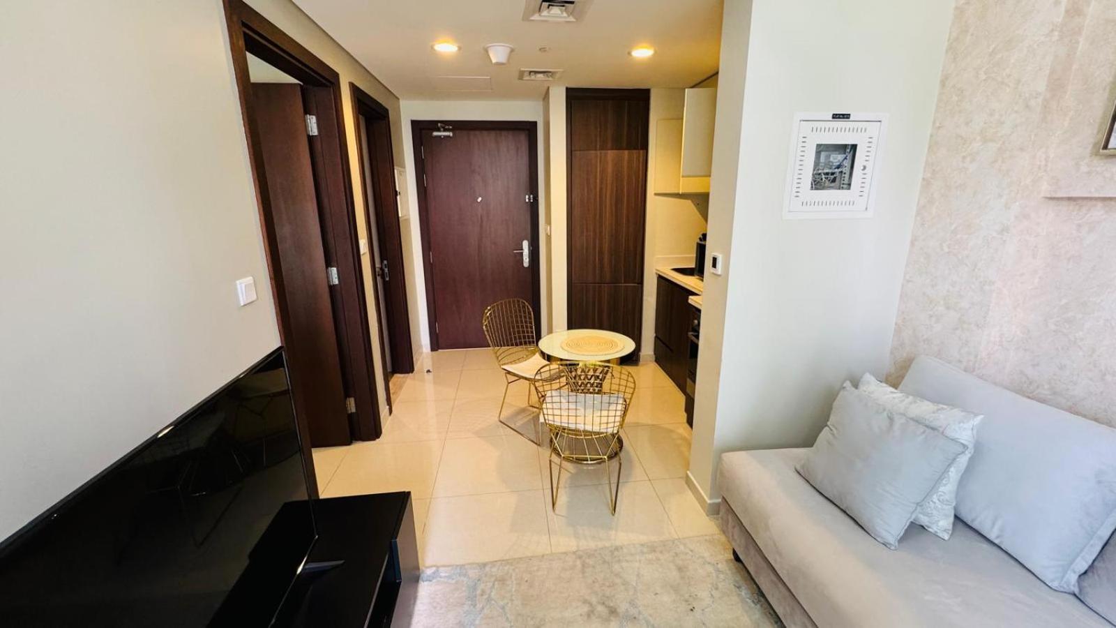 Beautiful In Damac Reva With Balcony In A Vibrant Area Of Central Downtown Apartamento Dubái