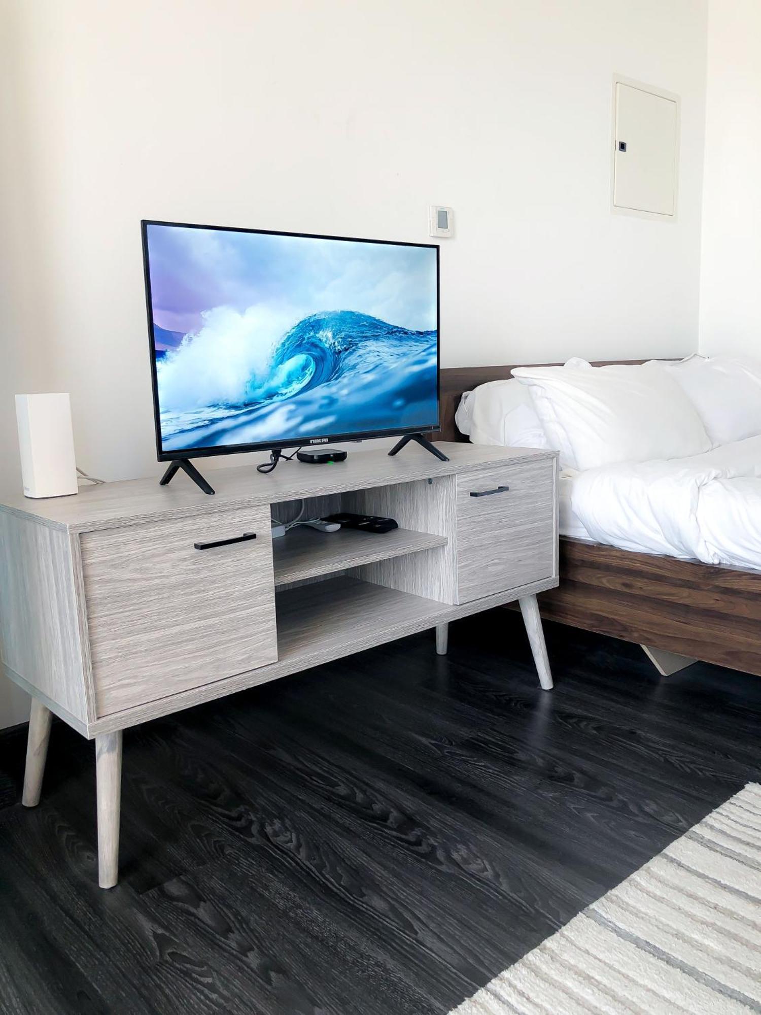 Luxury Studio With Lakeview - Impz - Production City Appartement