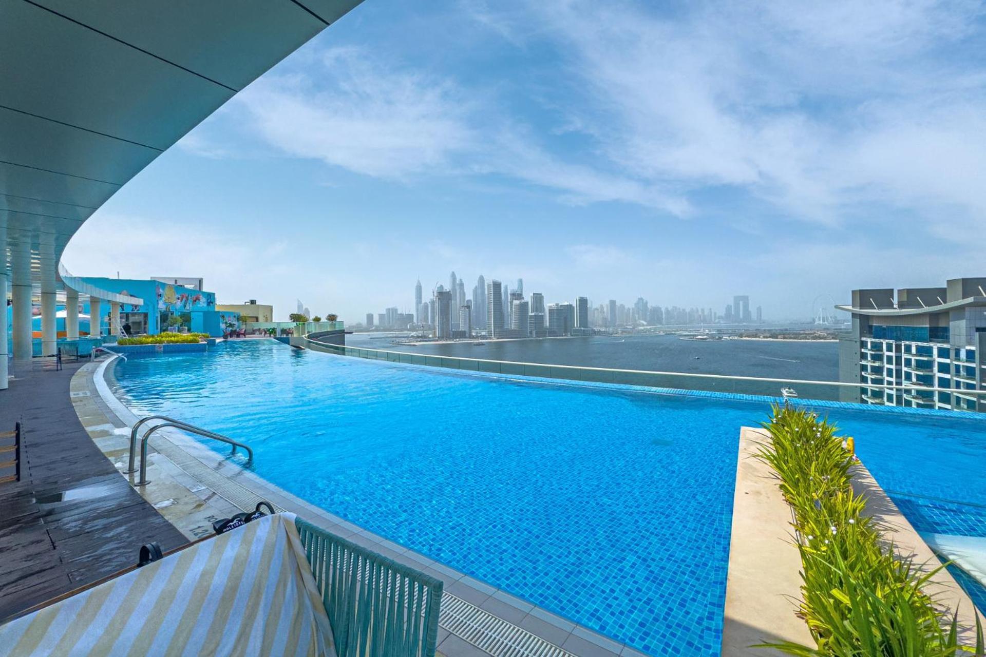 Appartement Sea View I Access I Pool With Bar Dubaï