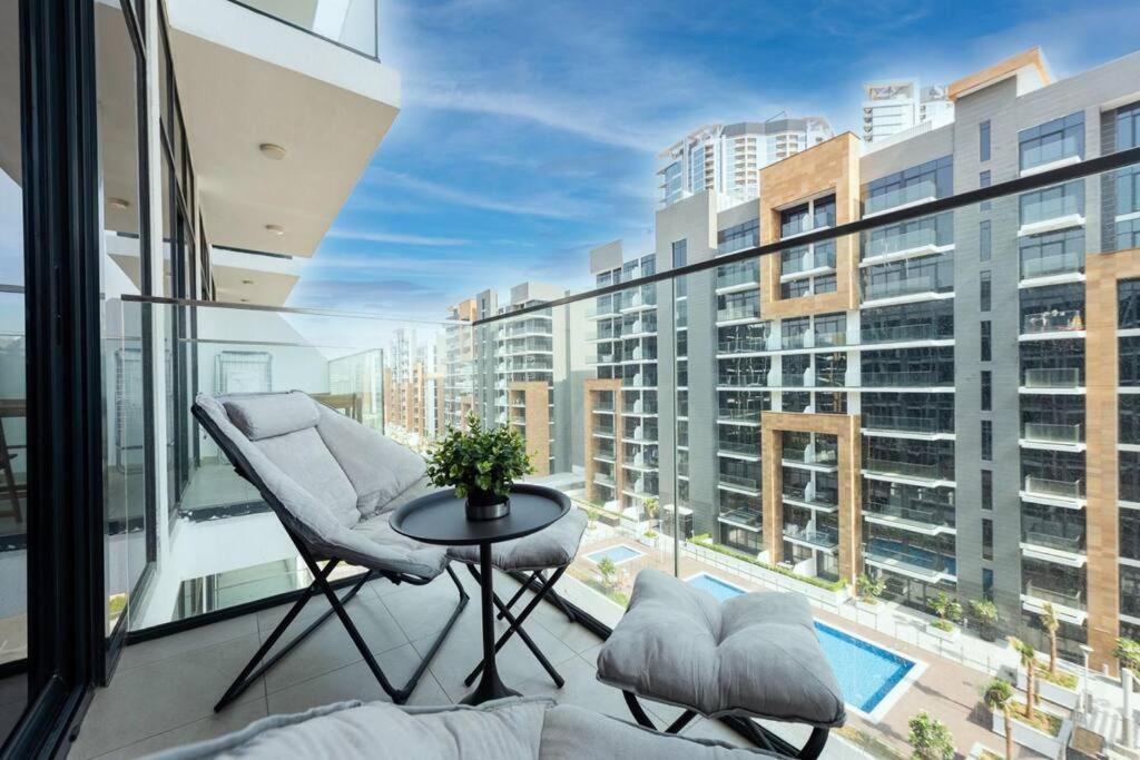 Unique By Skylight At Azizi Riviera 42 * Dubaï