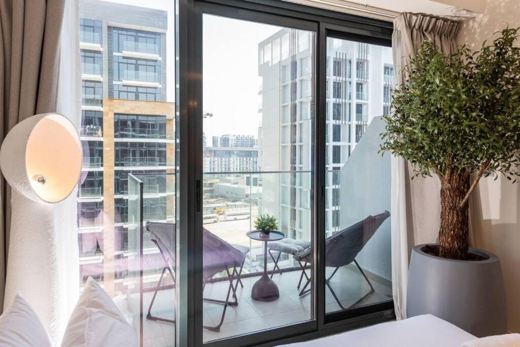 Unique By Skylight At Azizi Riviera 42 Dubaï