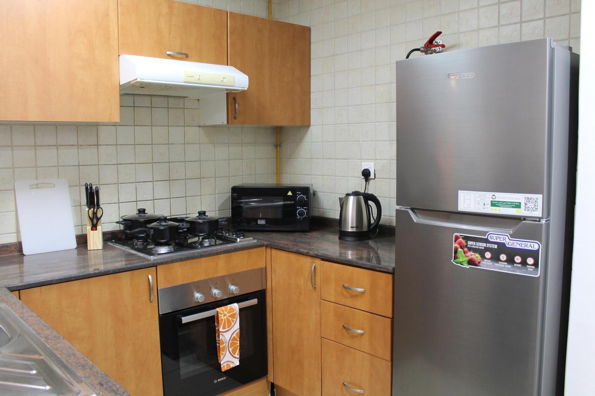Bright And Beautiful One Bedroom Close To Metro And Apartamento