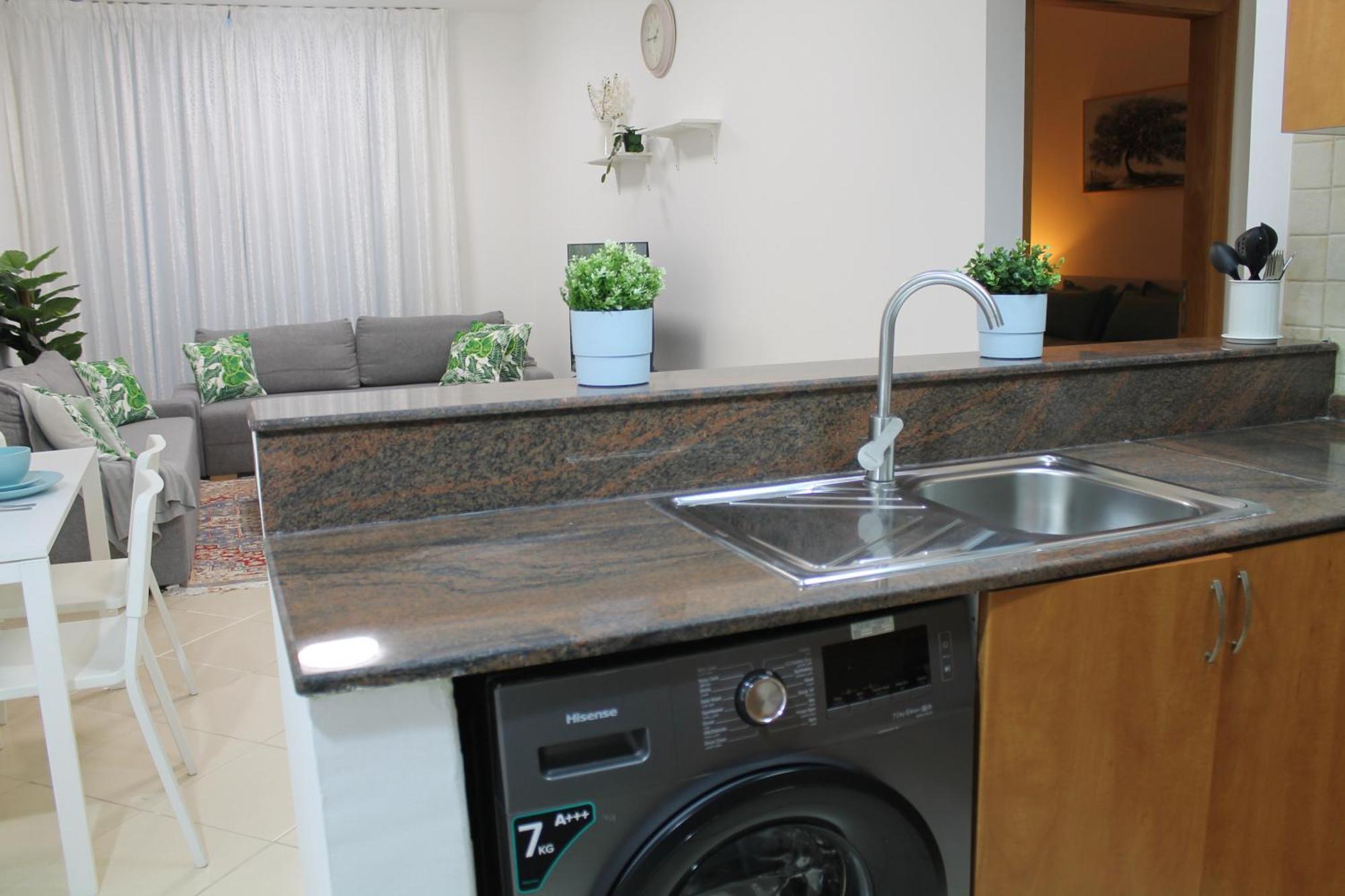 Apartamento Bright And Beautiful One Bedroom Close To Metro And