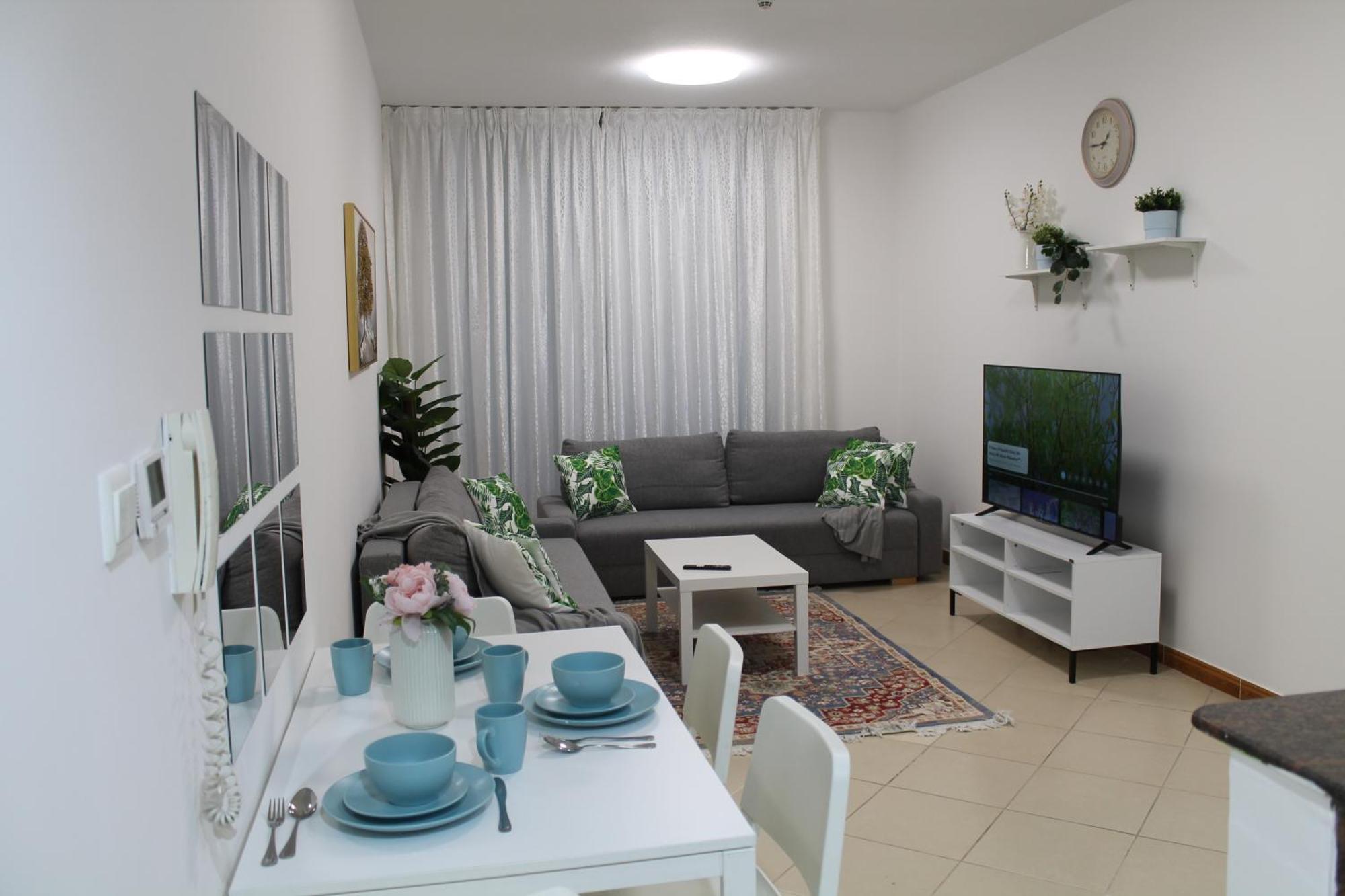 Bright And Beautiful One Bedroom Close To Metro And Dubái