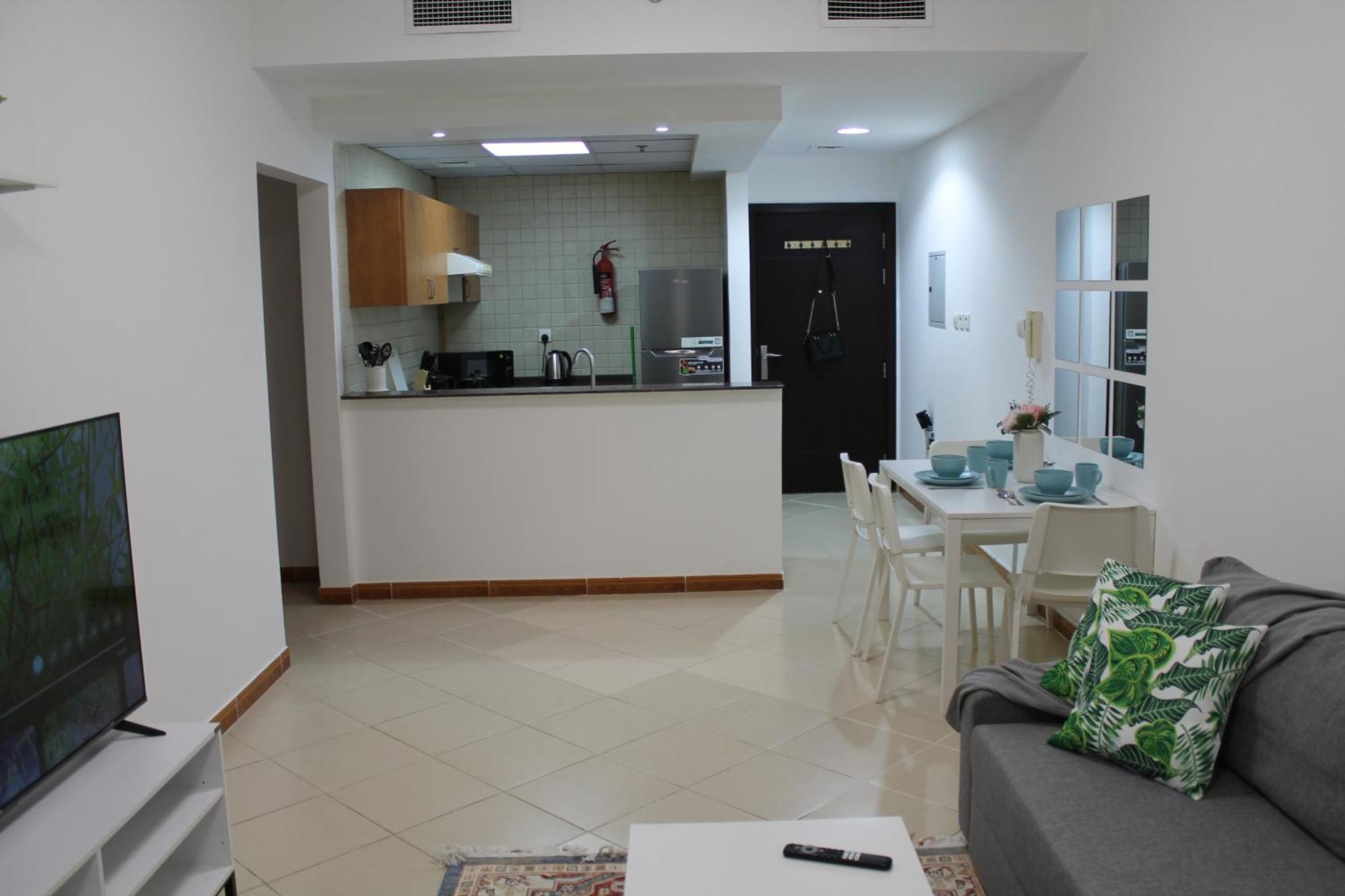 Bright And Beautiful One Bedroom Close To Metro And Dubái