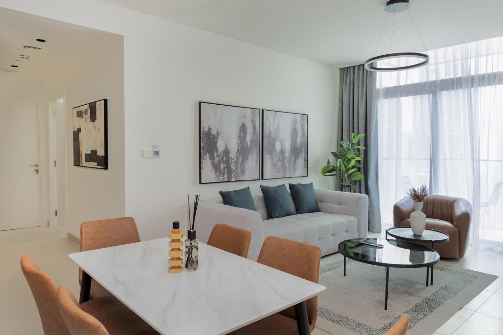 Apartamento Luxury Escapes - Stylish 2br With Balcony In Burj Crown Downtown *