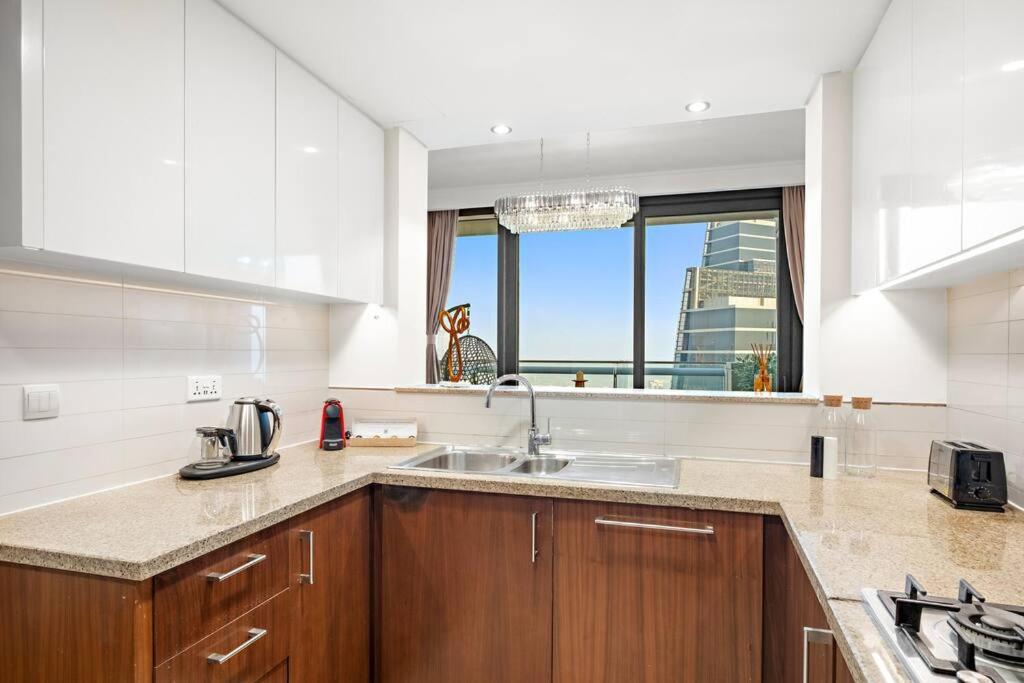 First Class 3br Burj Khalifa & Fountain Views *