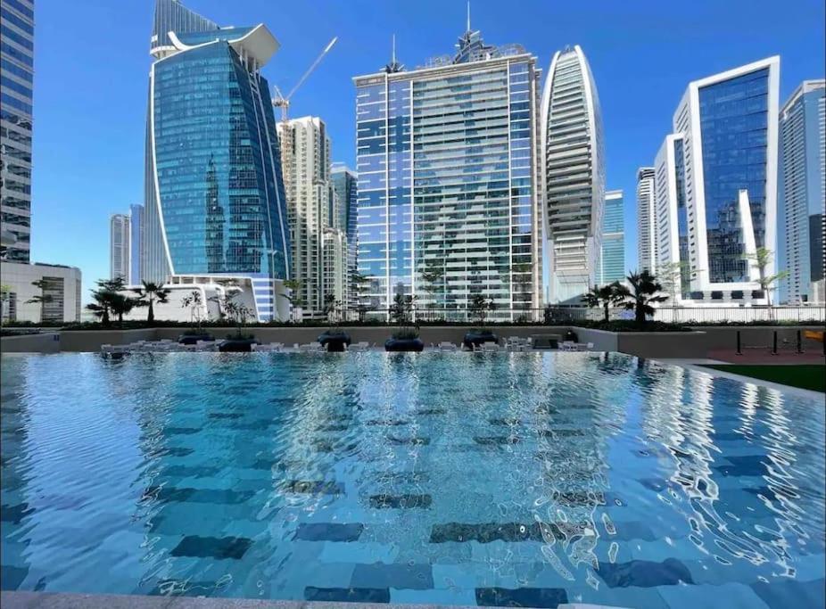 Luxury 1br Close To Burj Khalifa Appartement *