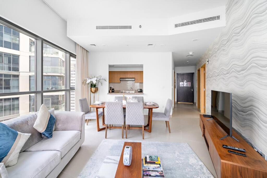 Apartment First Class 2br Modern Oasis Dubai