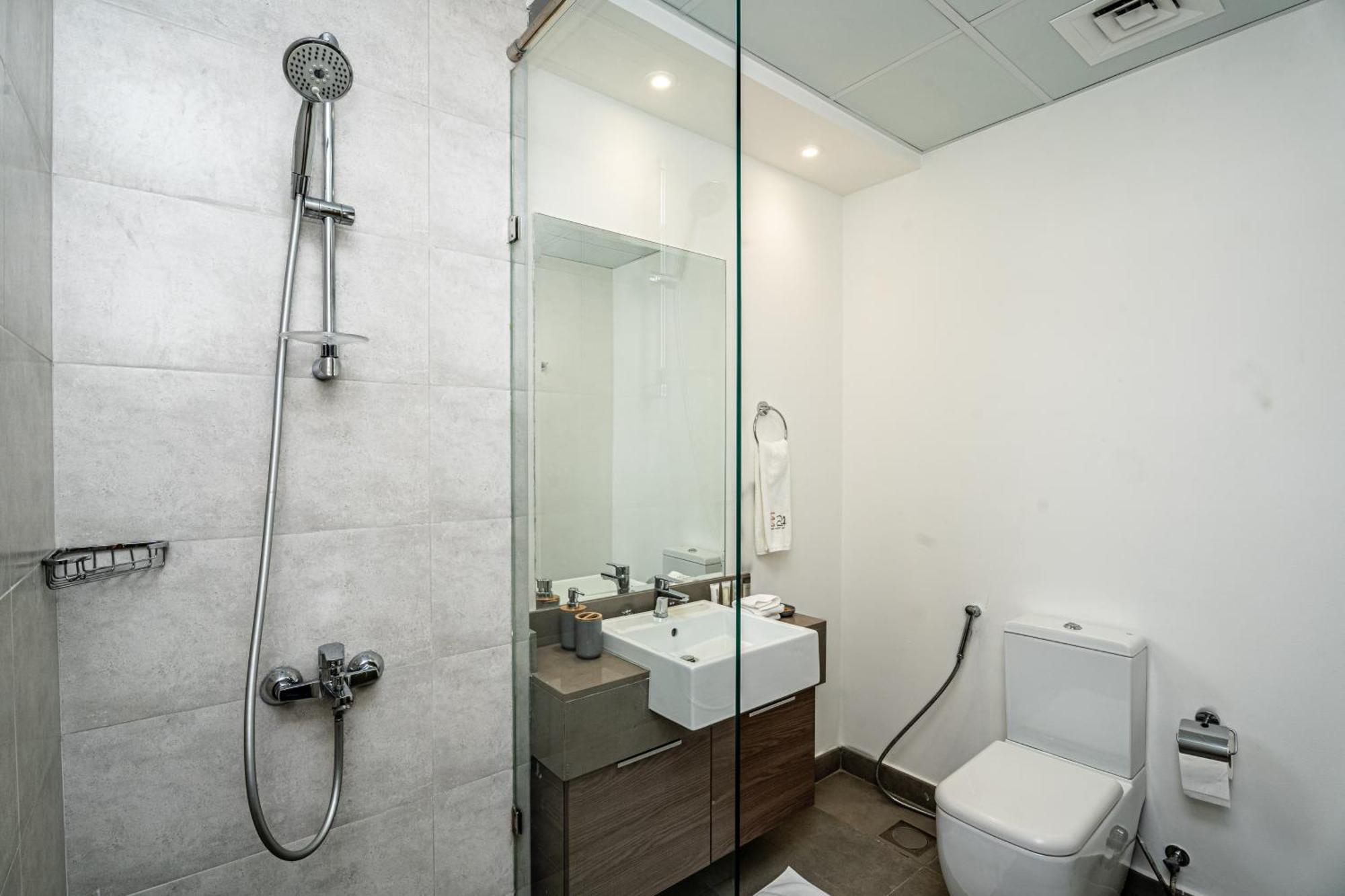 Escape24 Modern Bloom Tower Jumeirah Village Circle Jvc Apartamento