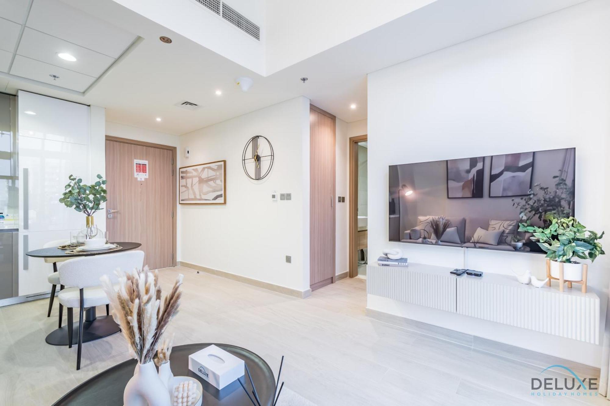 Captivating 1br In Azizi Riviera 20, Al Merkadh By Deluxe Homes Dubaï