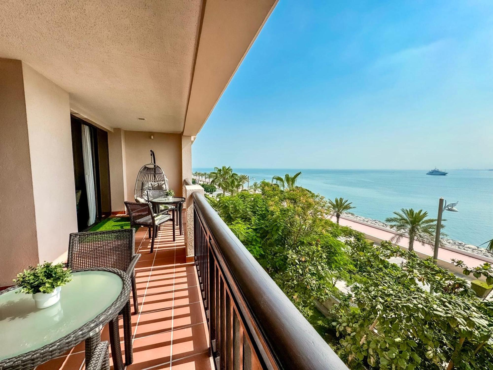 Sea View 1br In 5 Star - Palm Jumeirah