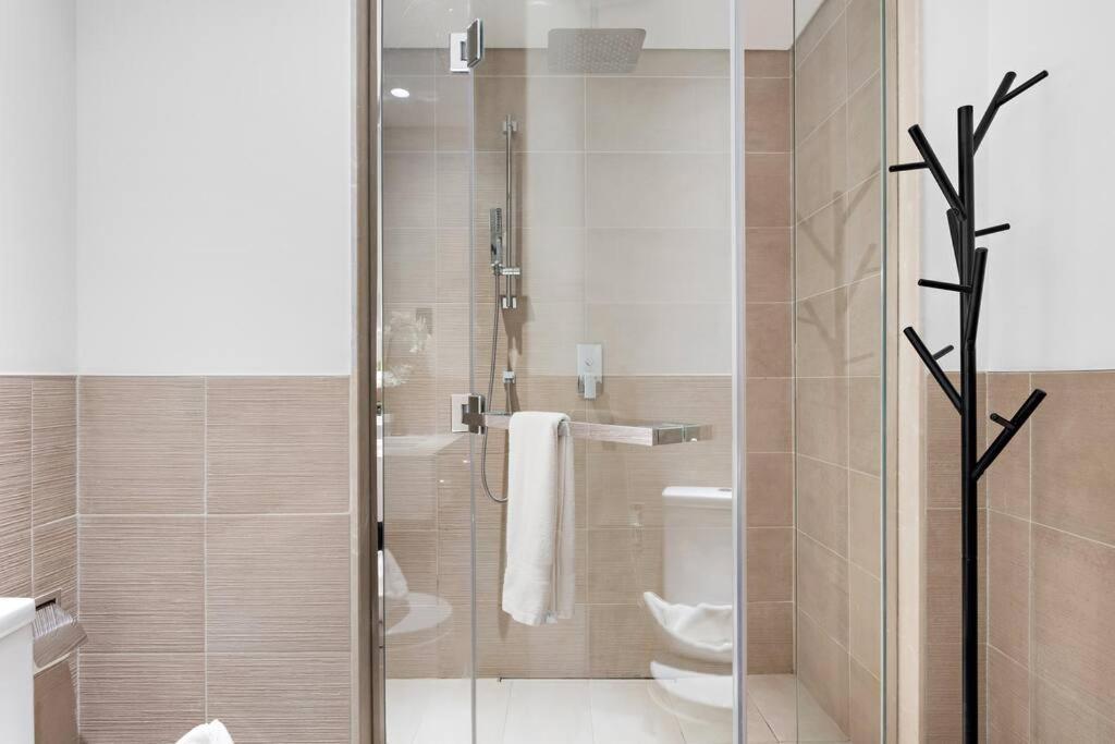First Class Studio Premium And Luxurious Appartement