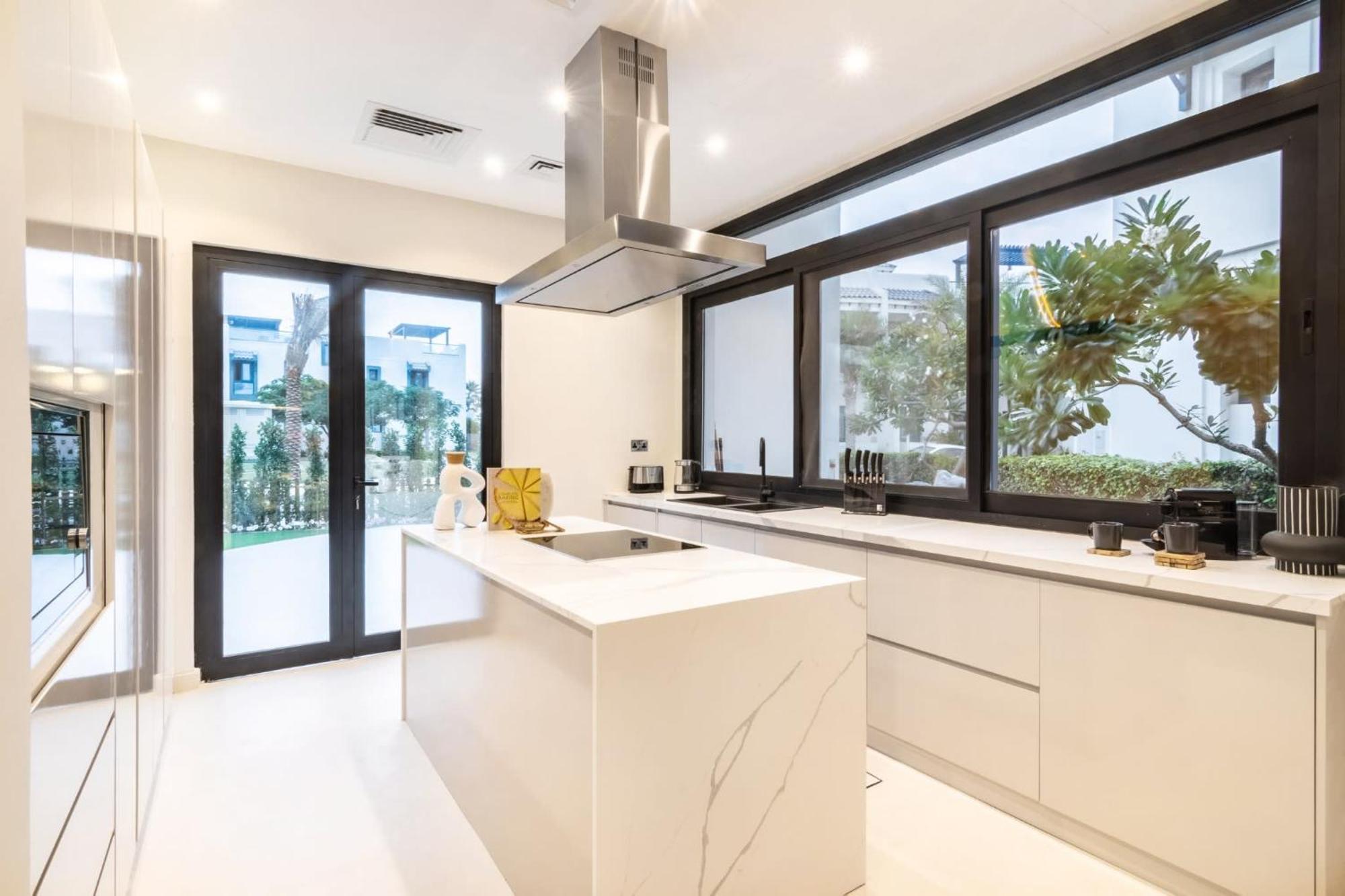 Luxury Palm With Rooftop Garden, Style Pool And By Exclusive Homes * Dubaï
