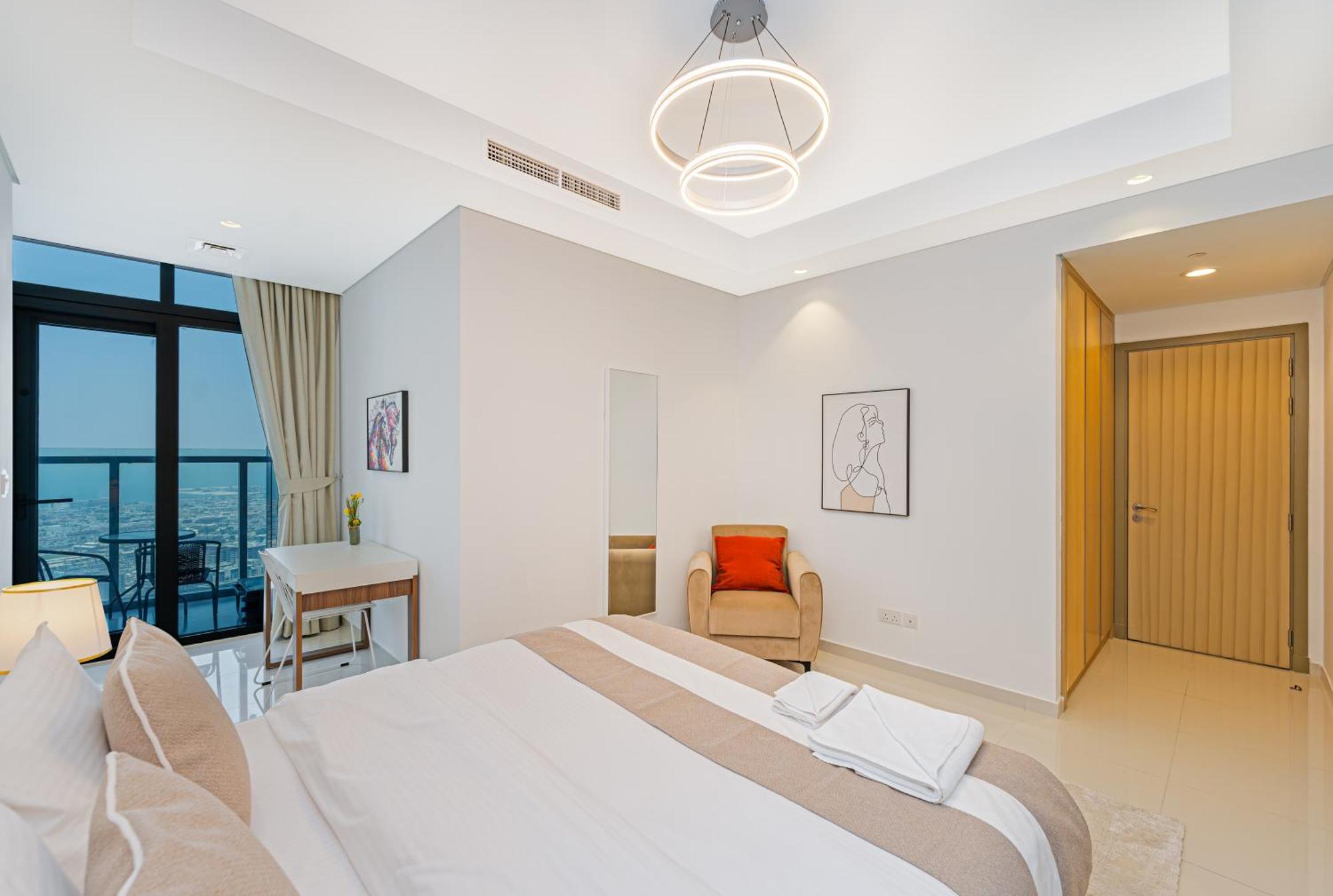 3 King Beds - 7mins To Mall - High Floor Sun Set And Sea View Dubaï