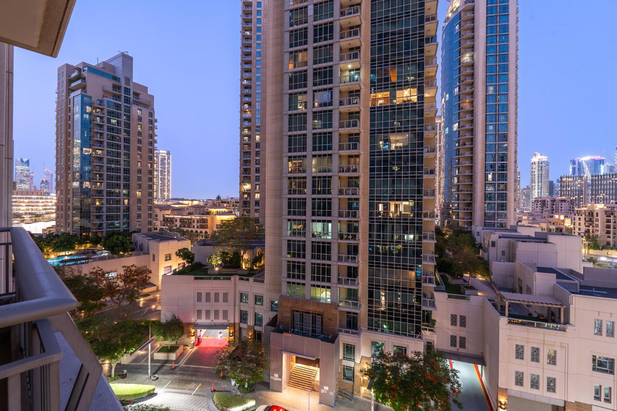 Boulevard 2 Br- Burj Khalifa-dubai Mall- Pool-gym Dubái