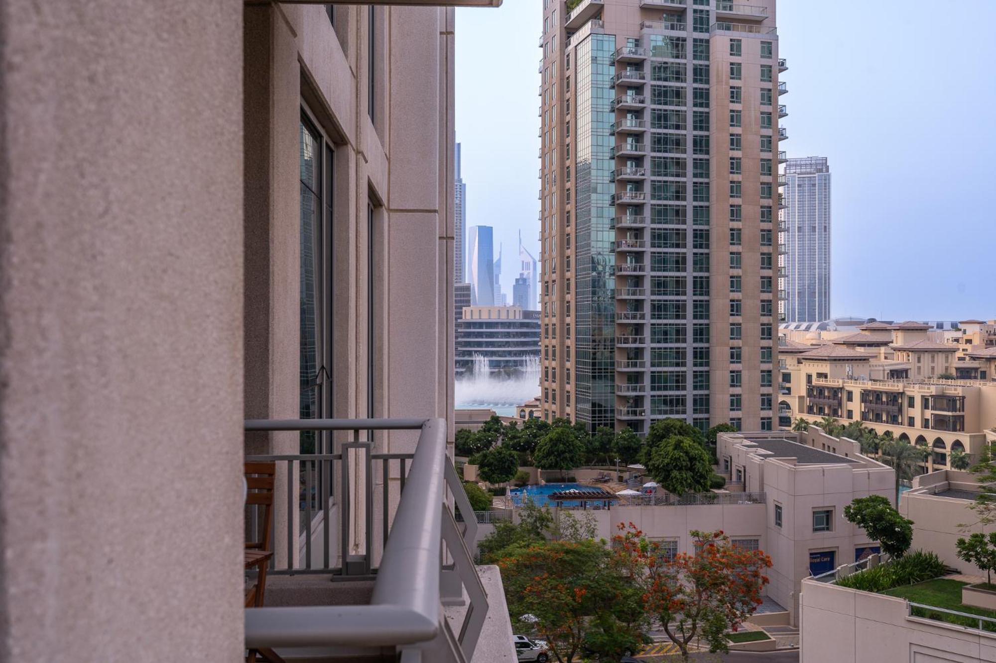 Boulevard 2 Br- Burj Khalifa-dubai Mall- Pool-gym Dubái