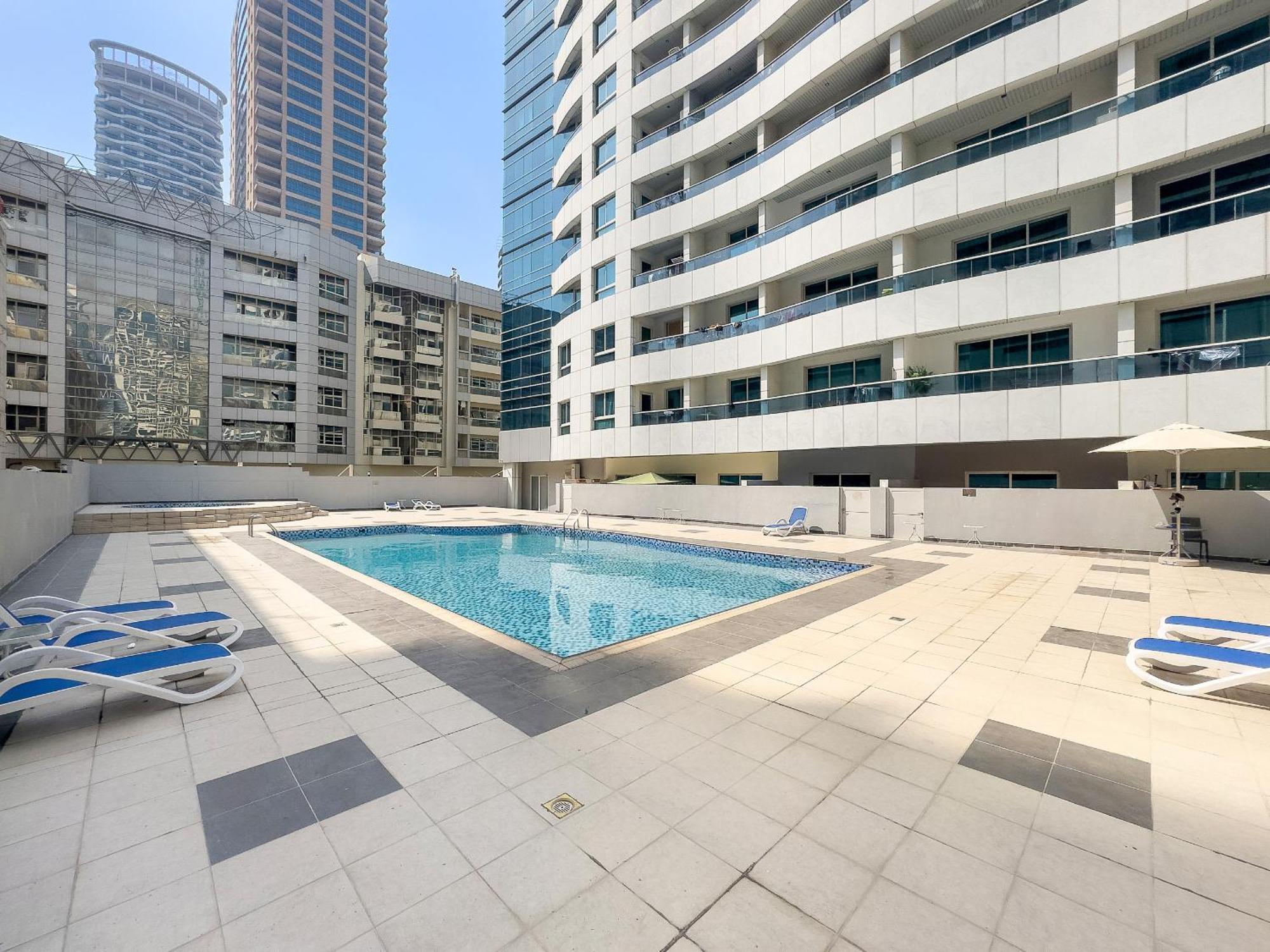 Appartement Vayk- Modern 1 Bd In Marina Near Metro Dubaï