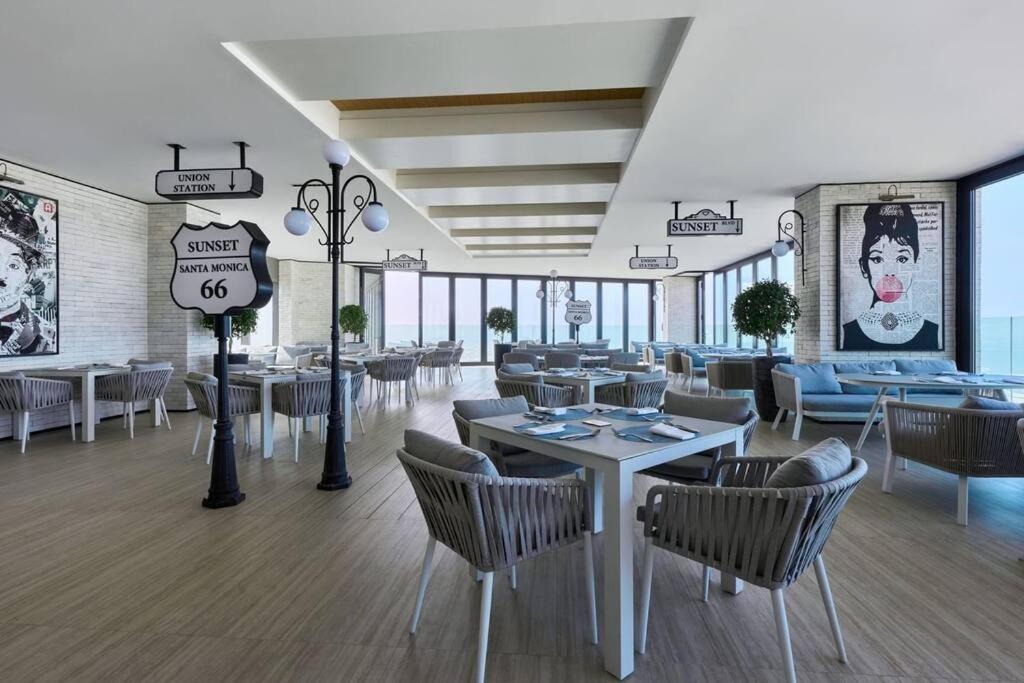 3 King Beds - 7mins To Mall - High Floor Sun Set And Sea View