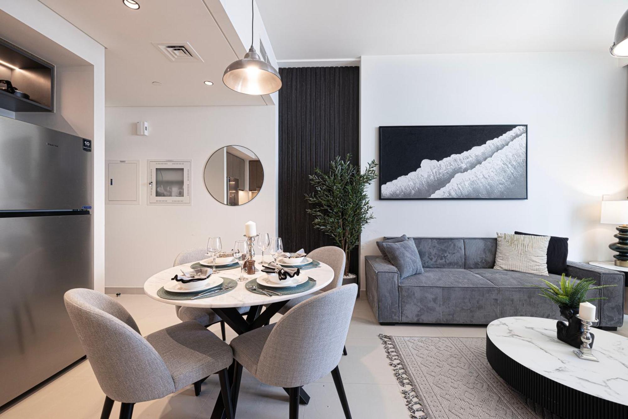 Burj Crown - Sky High Downtown Elegance Ocean View Mall Apartamento