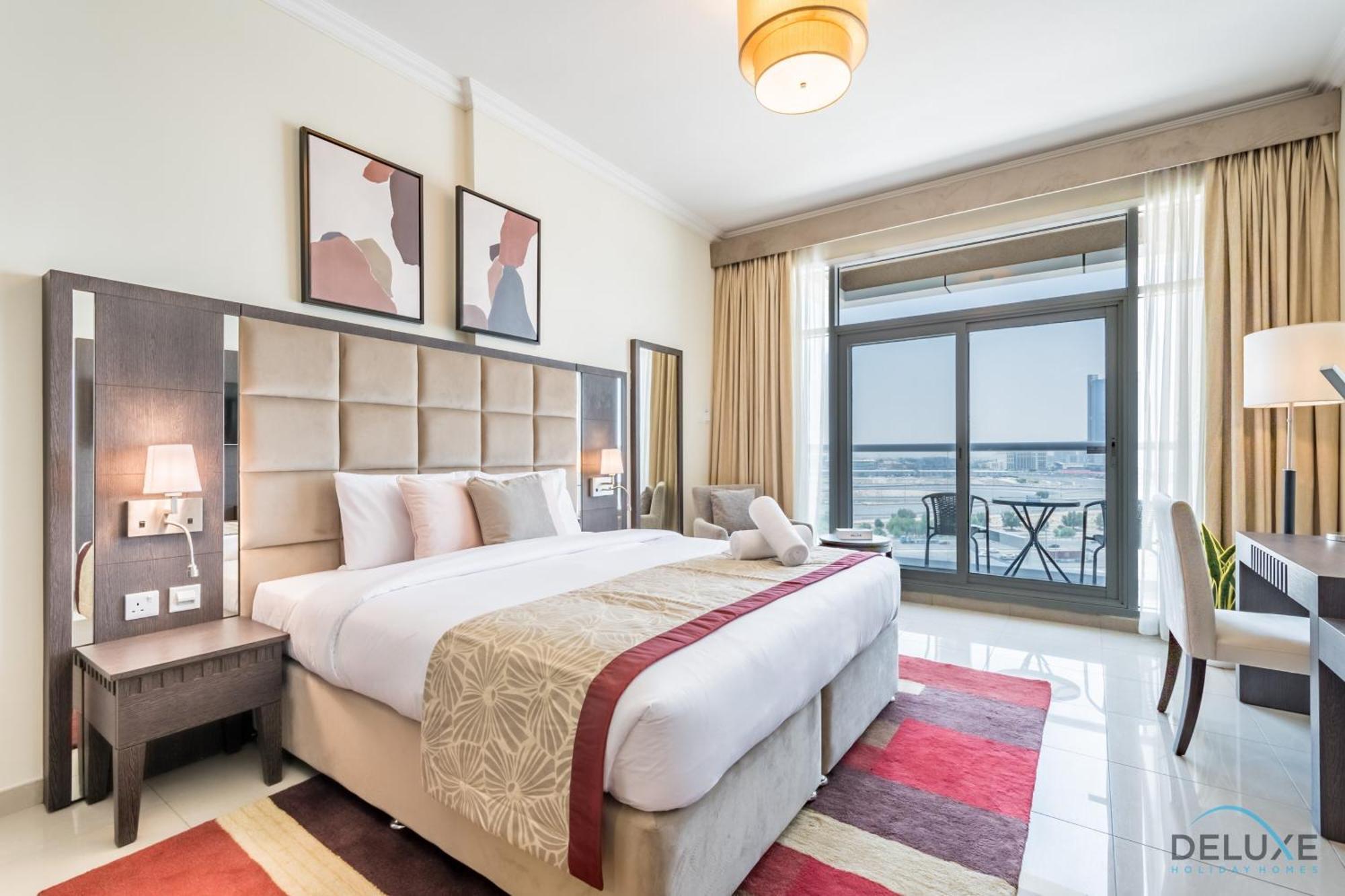Lägenhet Delightful At Al Madar Siraj Tower 1 Al Barsha South By Deluxe Homes Dubai