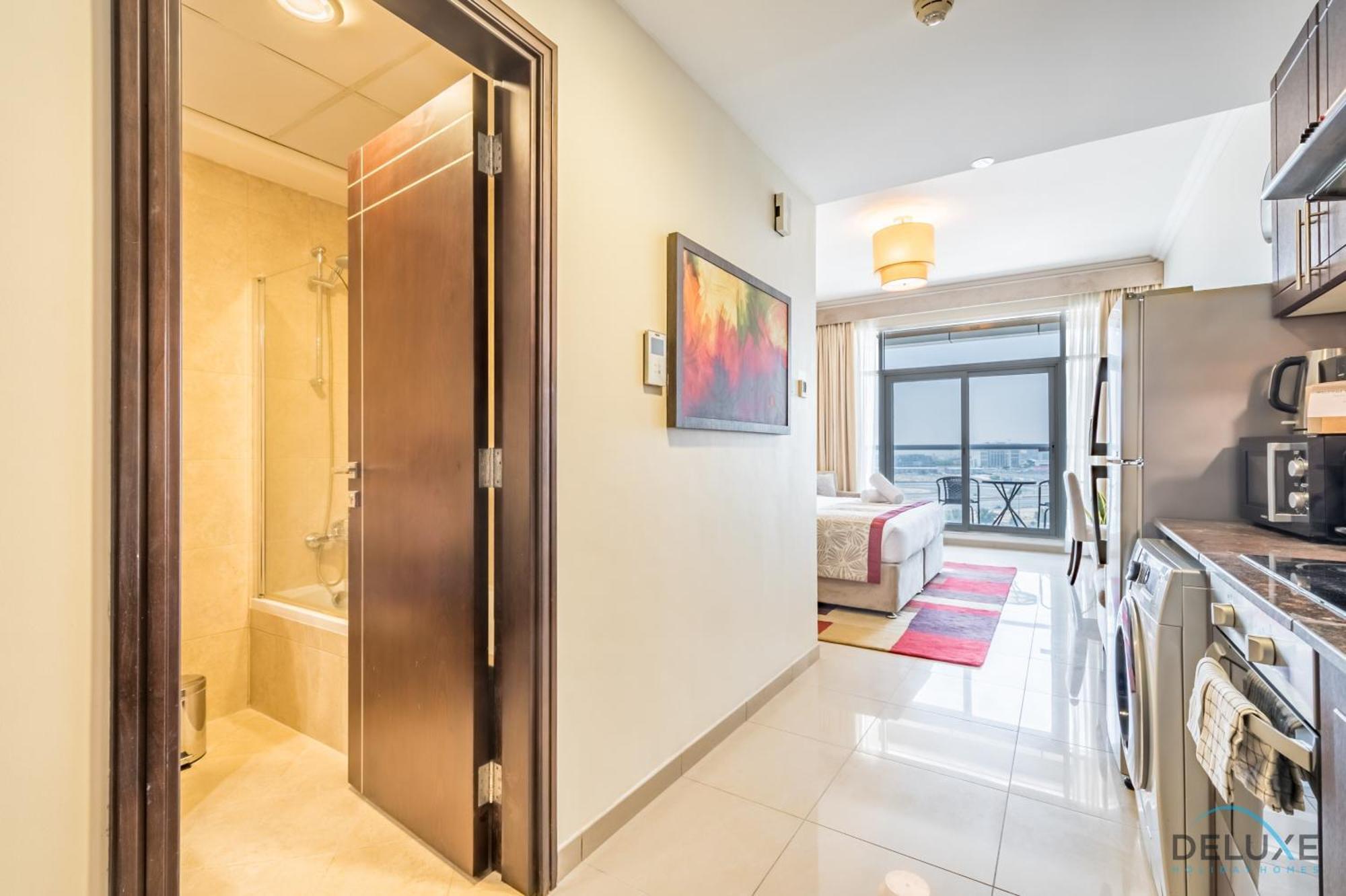 Lägenhet Delightful At Al Madar Siraj Tower 1 Al Barsha South By Deluxe Homes *