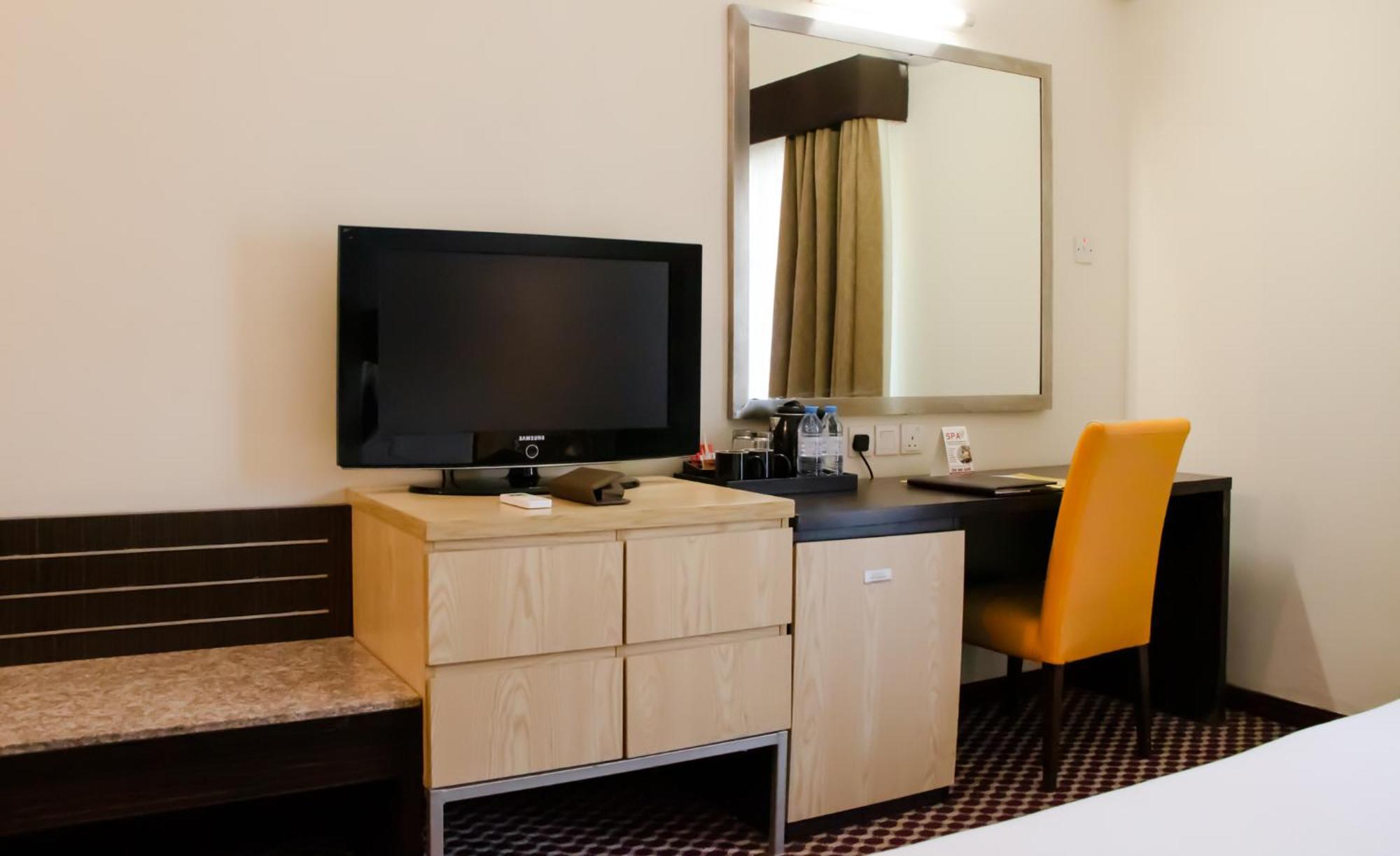 Fortune Karama Hotel