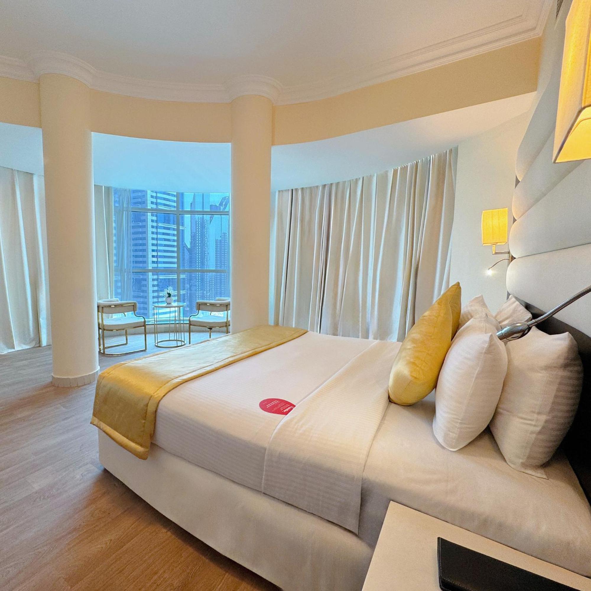 Emirates Grand Apartahotel Dubái