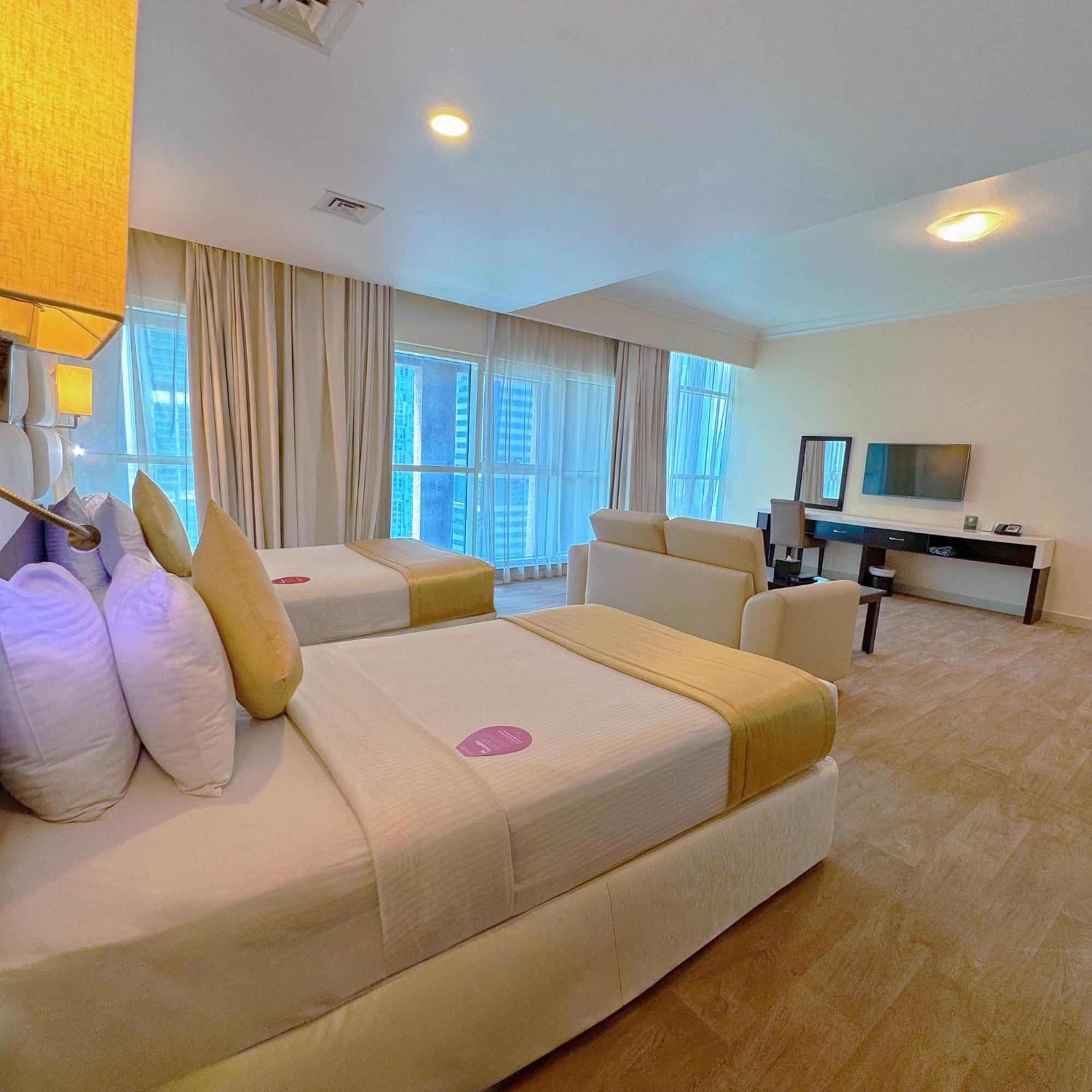 Emirates Grand Apartahotel Dubái