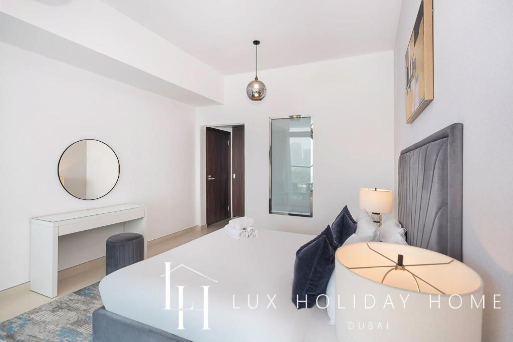 Lux - Opulent Island 4 *