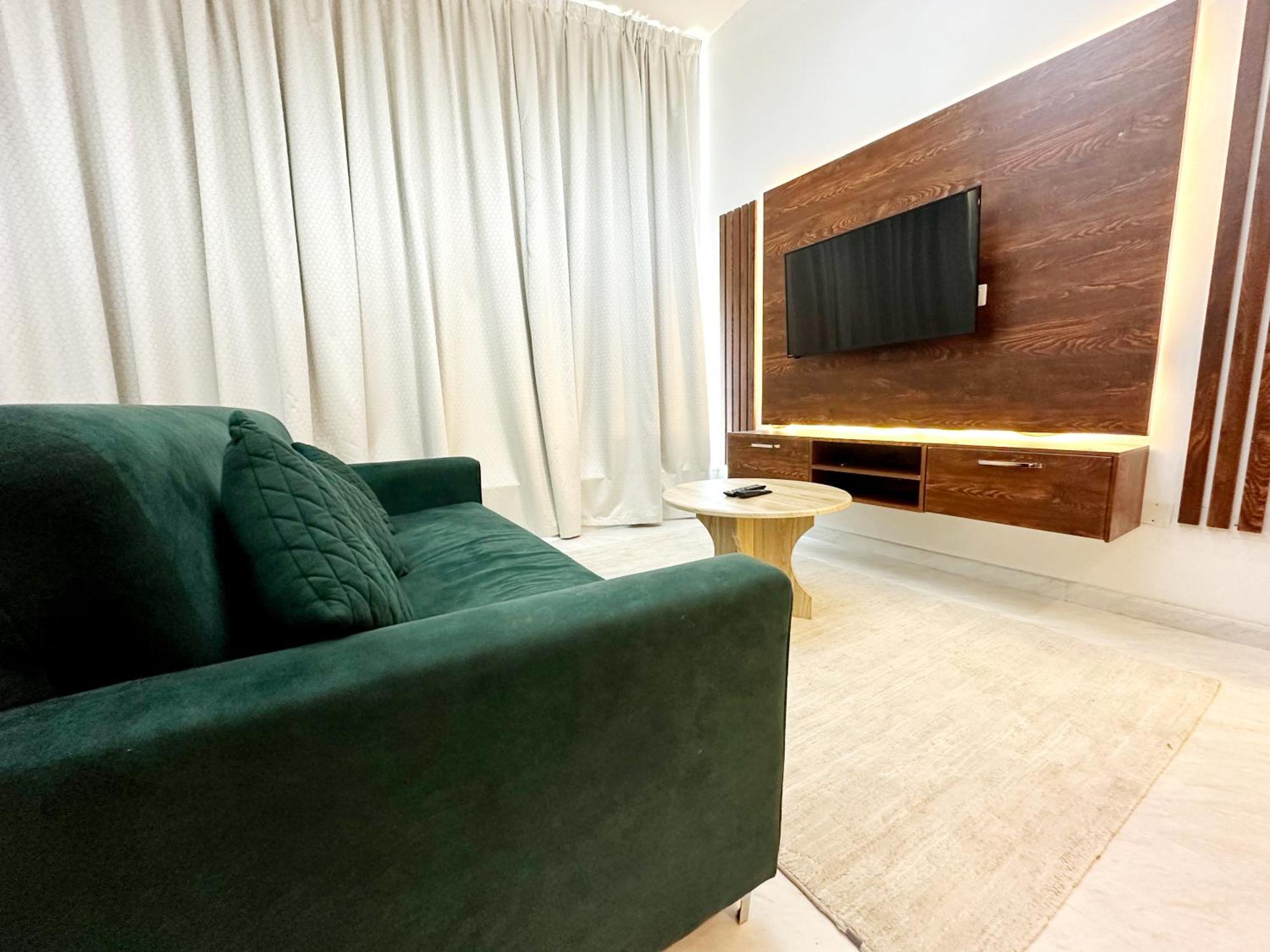 Zenith Smart - Zenith Tower A2 * Dubaï