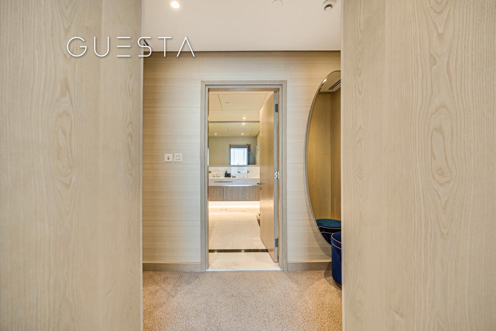 The Palm Tower, Nakheel Mall, Palm Jumeirah Apartamento *