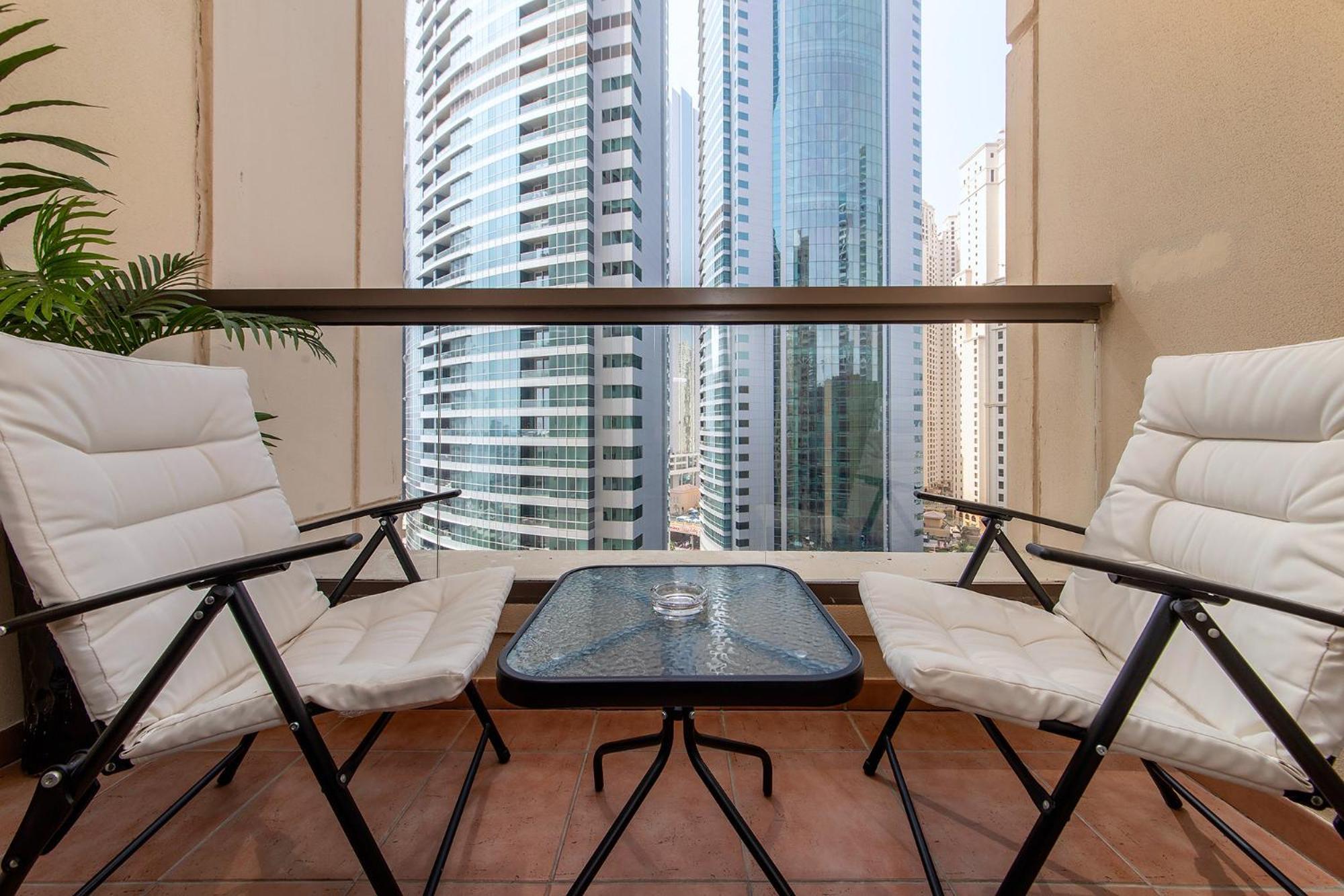 Excellent 1bdr At Bahar 6 Appartamento
