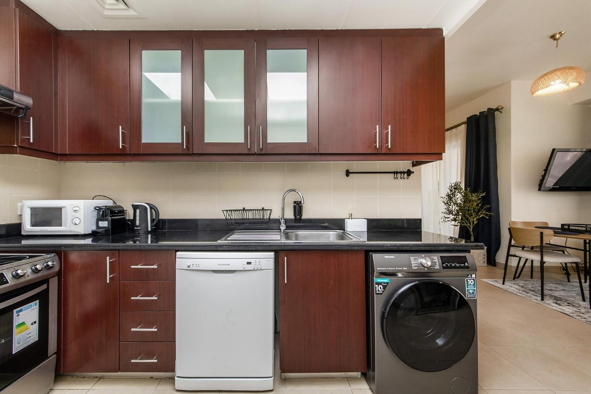 Excellent 1bdr At Bahar 6 Apartamento Dubai